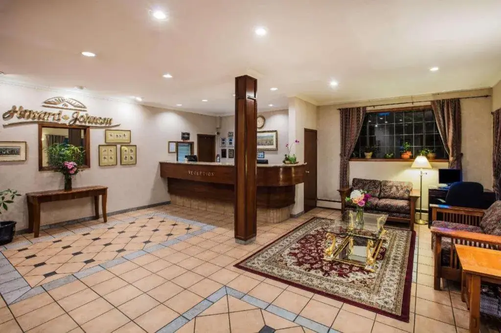 Howard Johnson Hotel by Wyndham Victoria Howard Johnson Hotel by Wyndham Victoria