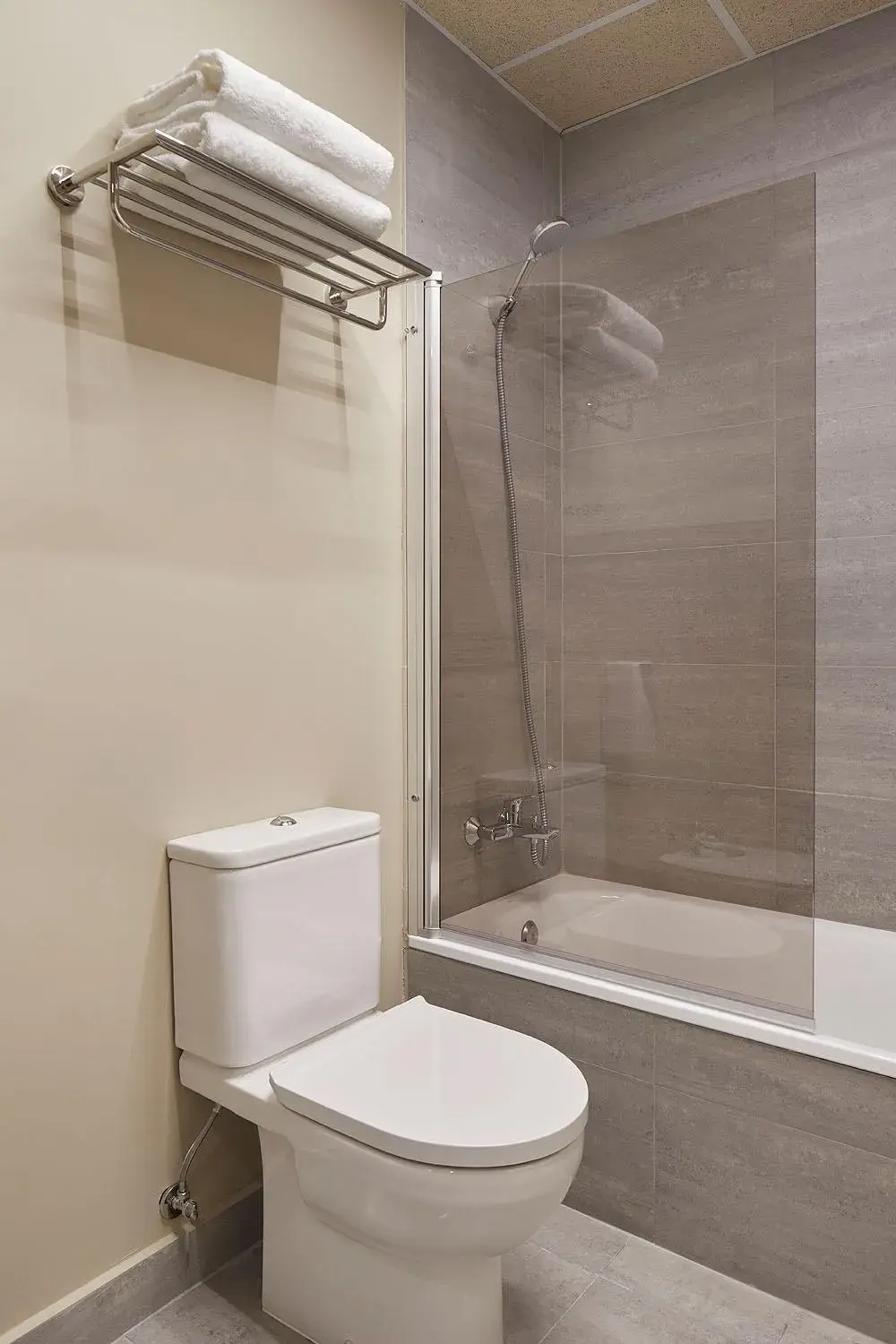 Twin Room with Extra Bed in Hotel Sukha Twin Room with Extra Bed in Hotel Sukha