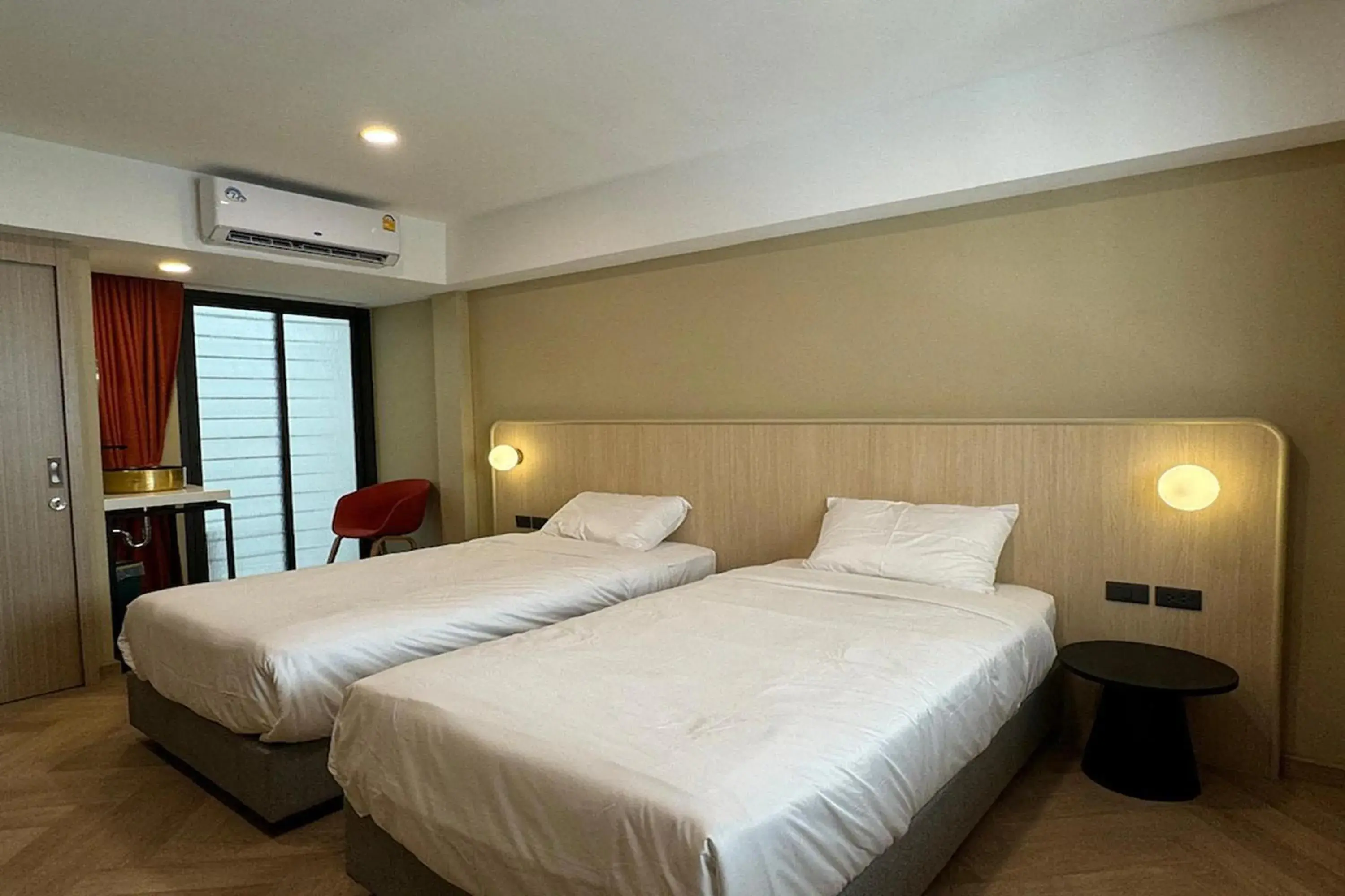 Standard Twin Room in Parcel Hotel Bangkok Standard Twin Room in Parcel Hotel Bangkok