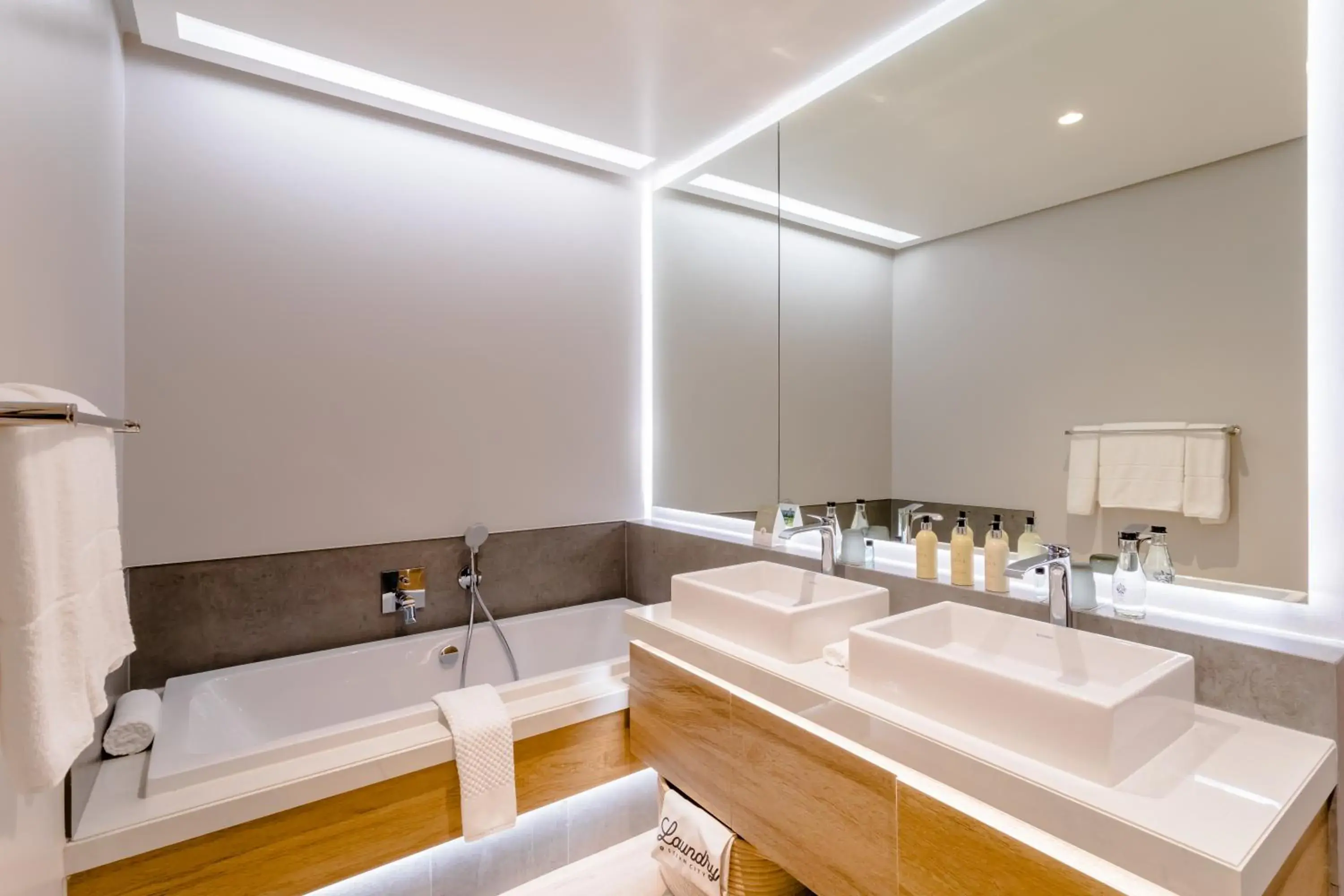 Deluxe One-Bedroom Apartment - single occupancy in Steyn City Hotel by Saxon Deluxe One-Bedroom Apartment - single occupancy in Steyn City Hotel by Saxon