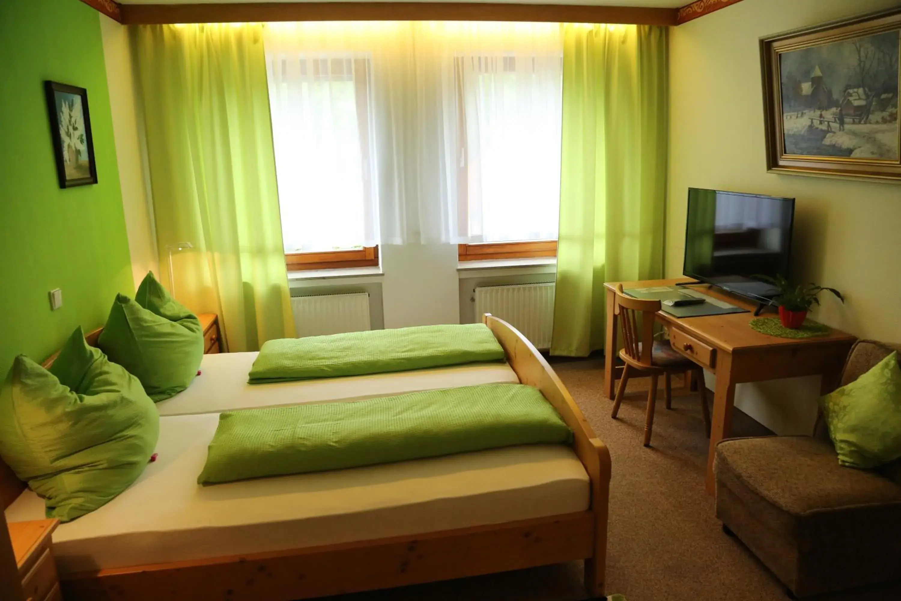 Deluxe Double Room with Shower - single occupancy in Hotel Bechtel Deluxe Double Room with Shower - single occupancy in Hotel Bechtel