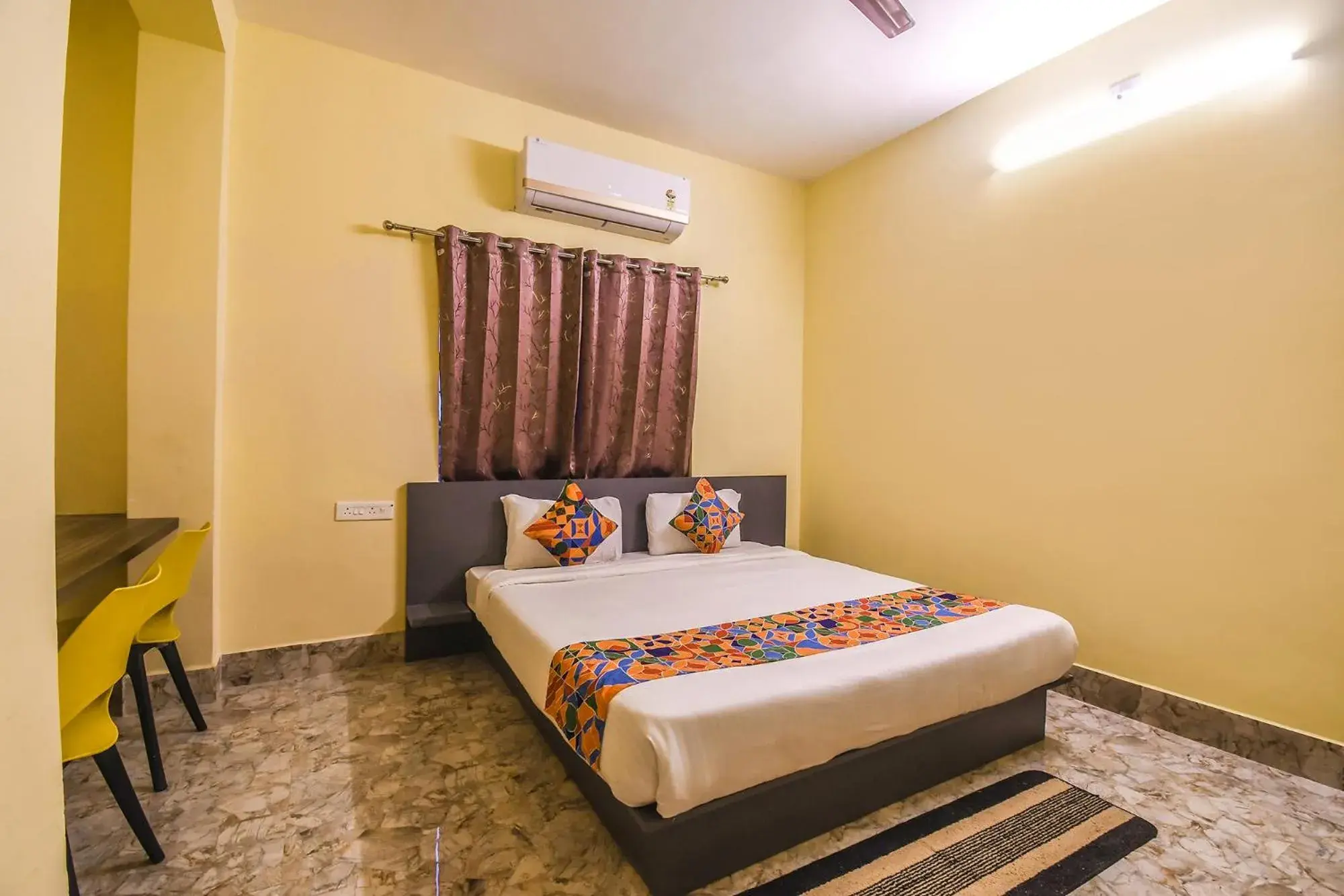 Deluxe Room - single occupancy in FabHotel Airport Residency I Deluxe Room - single occupancy in FabHotel Airport Residency I