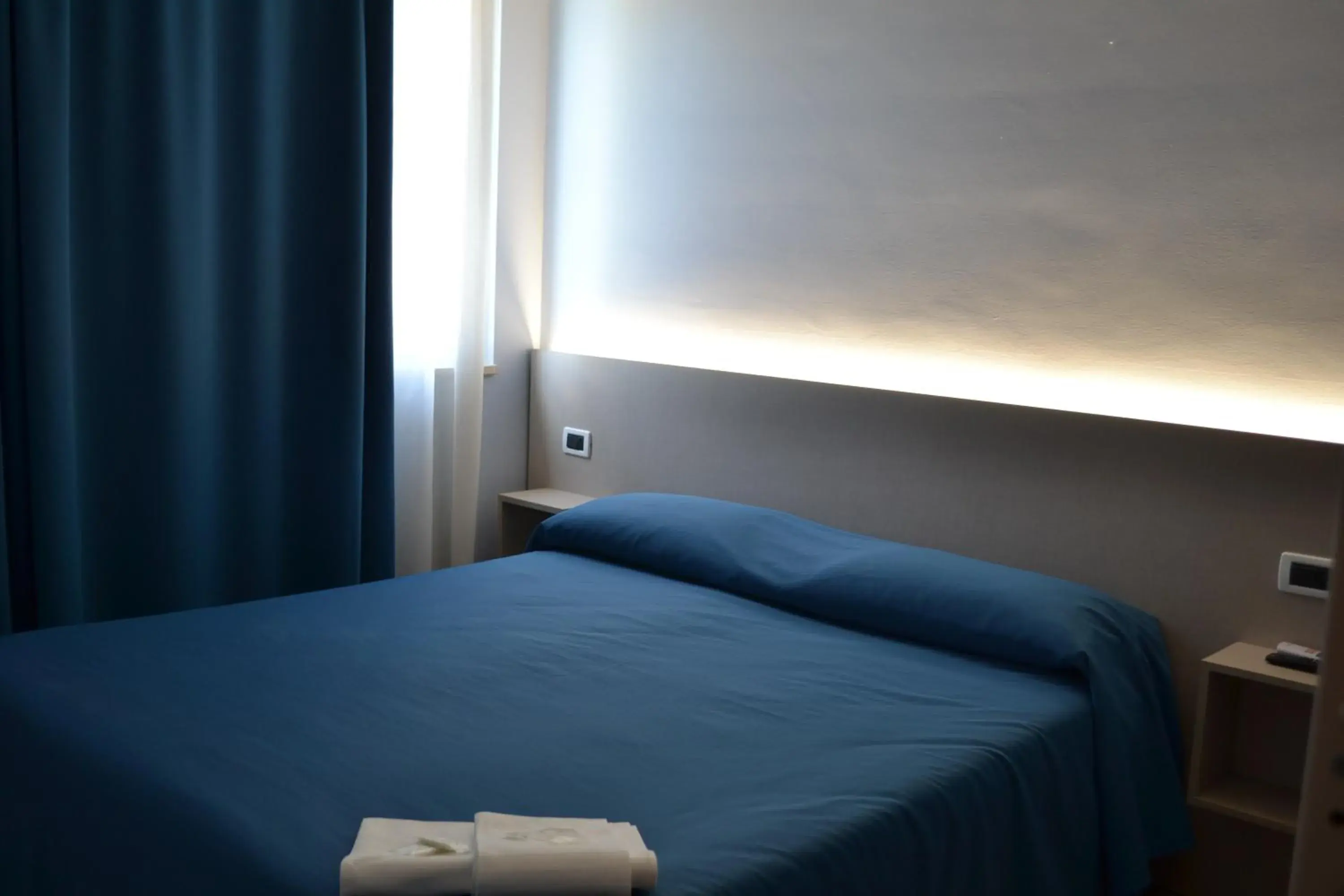 Large Single Room in Hotel Immagine Large Single Room in Hotel Immagine