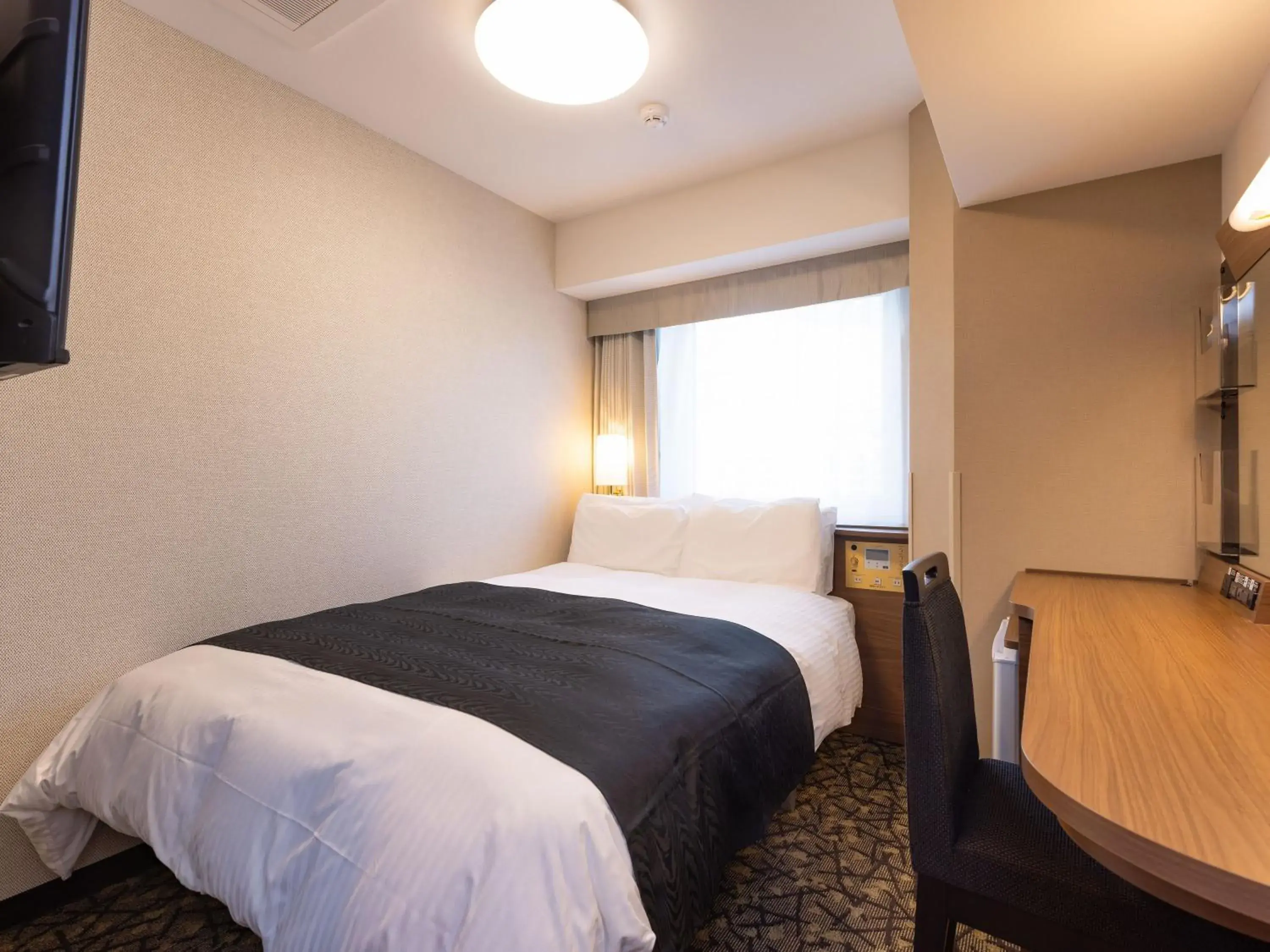 Standard Room (2 Adult) - Non-Smoking in APA Hotel Hiroshima Ekimae Stadiumguchi Standard Room (2 Adult) - Non-Smoking in APA Hotel Hiroshima Ekimae Stadiumguchi