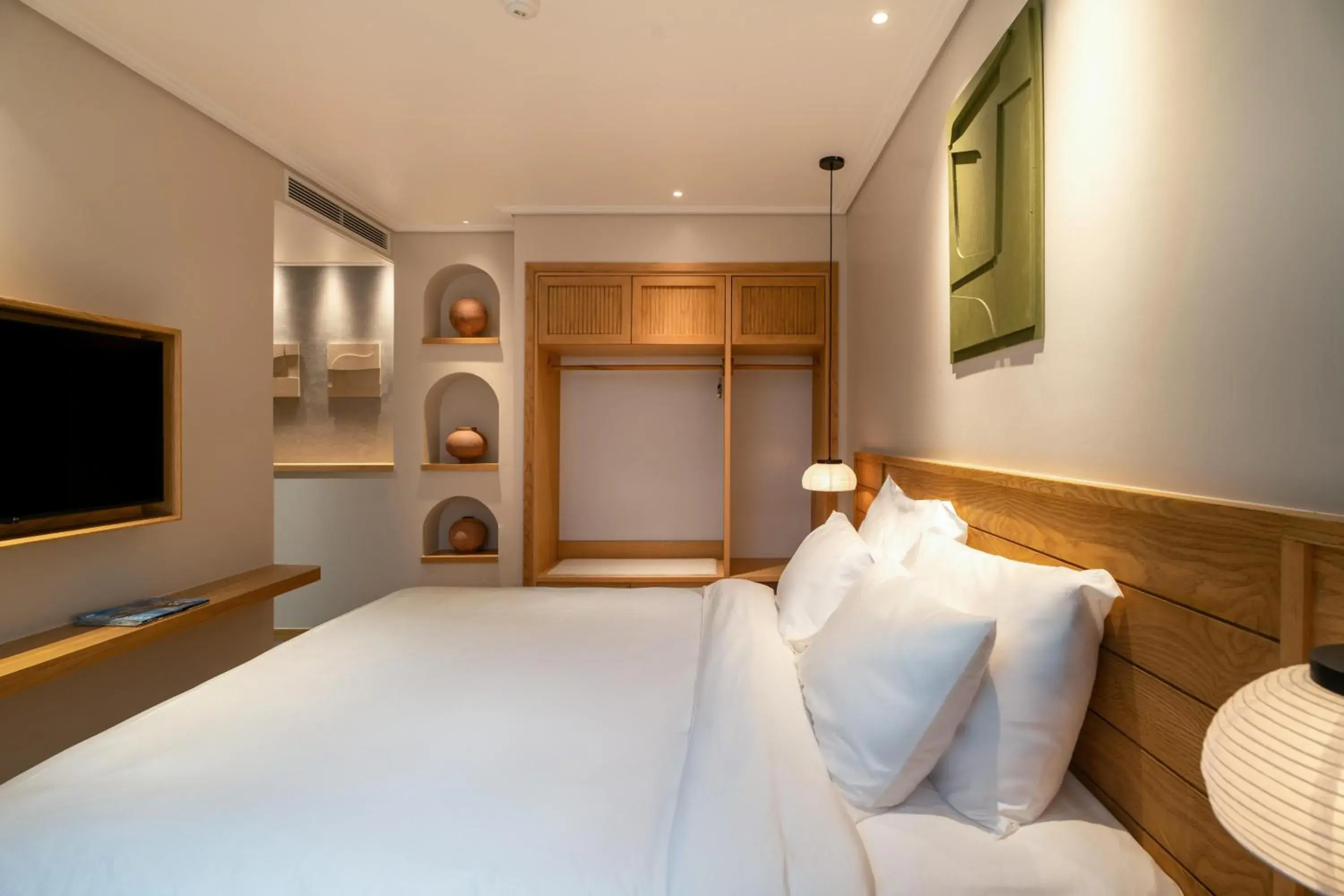 Two-Bedroom Deluxe Apartment in Nam Dat Hotel by D'Lecia Ha Long Two-Bedroom Deluxe Apartment in Nam Dat Hotel by D'Lecia Ha Long