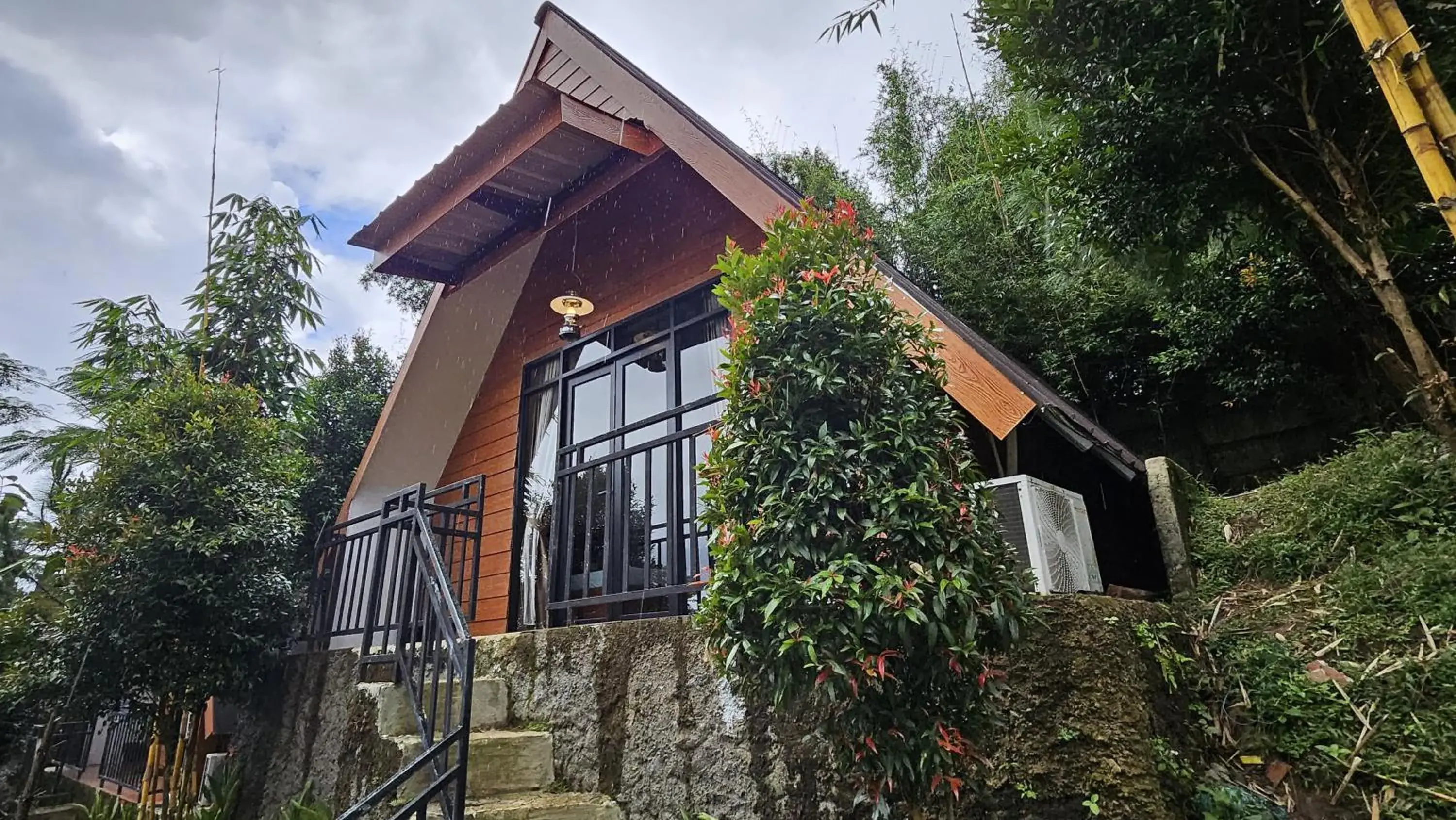 Deluxe Family Room in Green Panorama Resort by MHM Deluxe Family Room in Green Panorama Resort by MHM