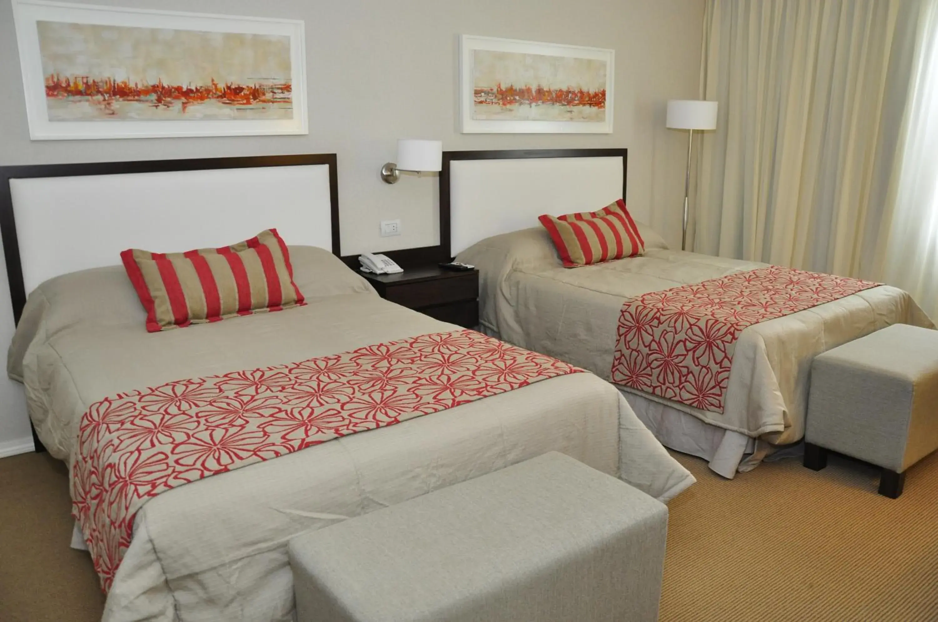 Twin Room in Howard Johnson Hotel Piedras Moras Twin Room in Howard Johnson Hotel Piedras Moras