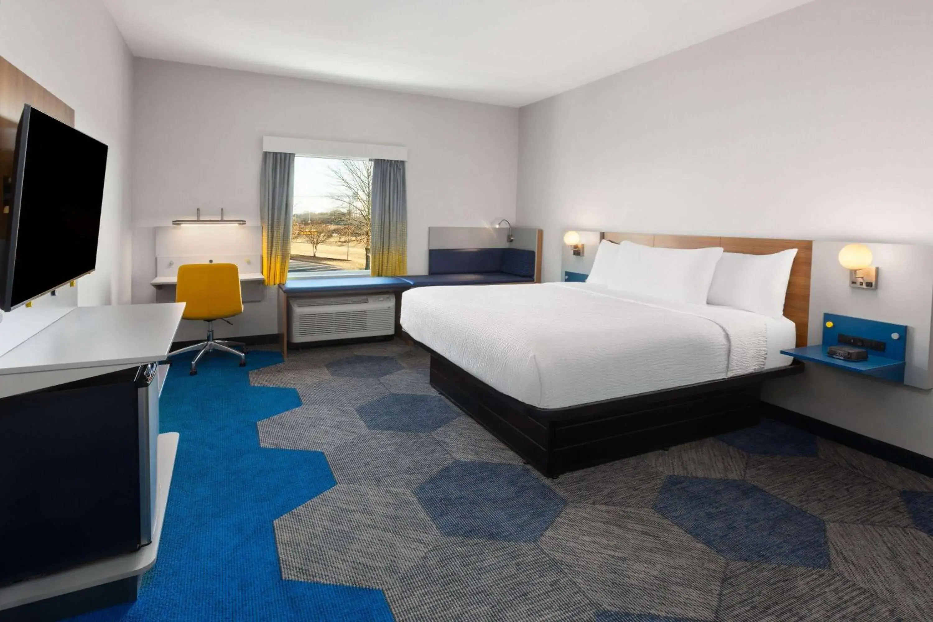 King Room with Mobility Access and Bathtub with Grab Bars, Non-Smoking in Microtel Inn & Suites by Wyndham Olive Branch King Room with Mobility Access and Bathtub with Grab Bars, Non-Smoking in Microtel Inn & Suites by Wyndham Olive Branch