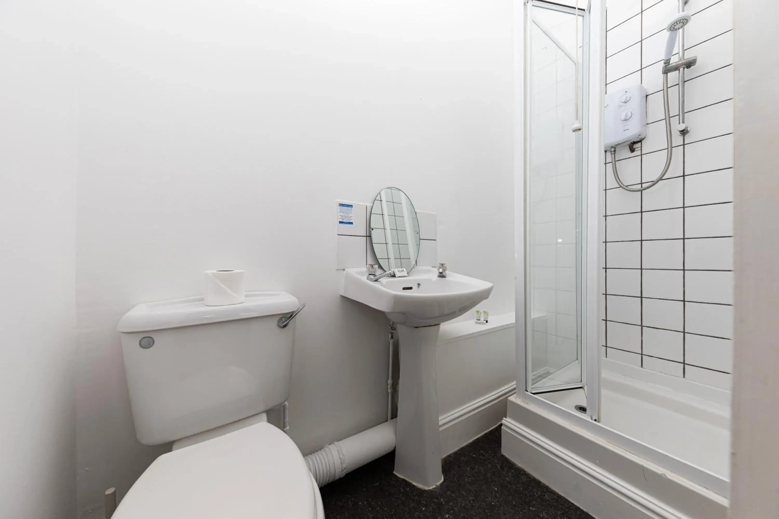 Standard Single Room - single occupancy in The Manor Hotel Standard Single Room - single occupancy in The Manor Hotel