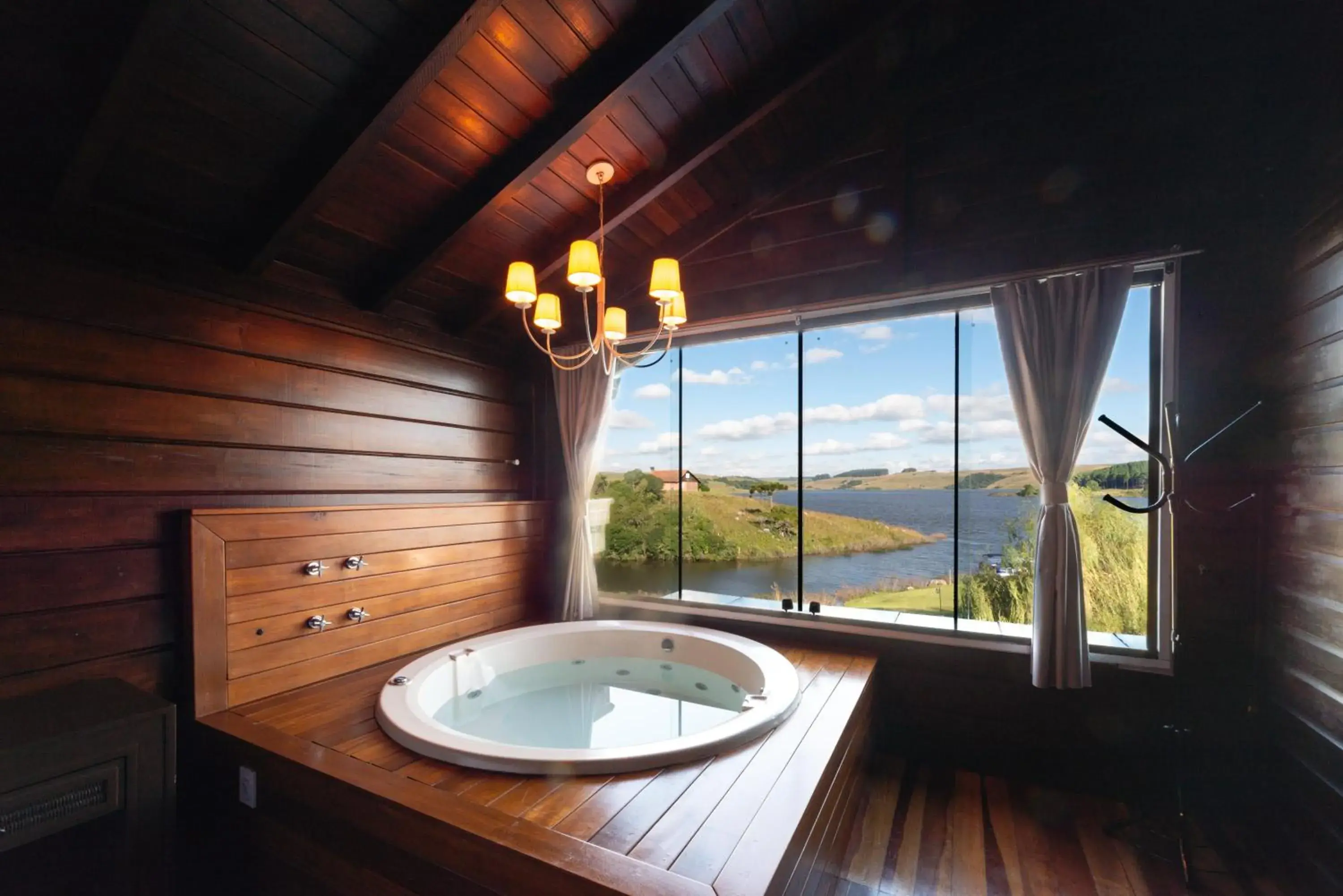 Double Room with Lake View - single occupancy in Divisa Experience Resort Double Room with Lake View - single occupancy in Divisa Experience Resort