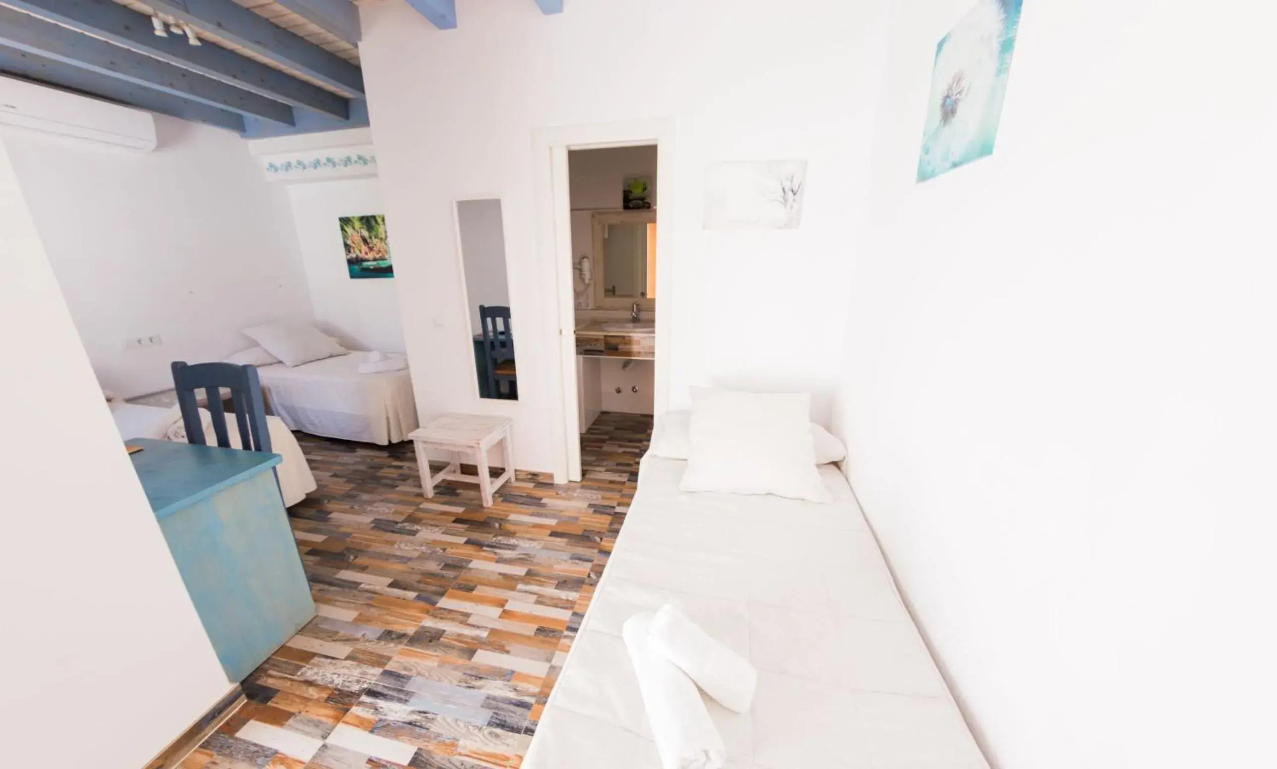 Triple Room in Hotel La Torre Triple Room in Hotel La Torre