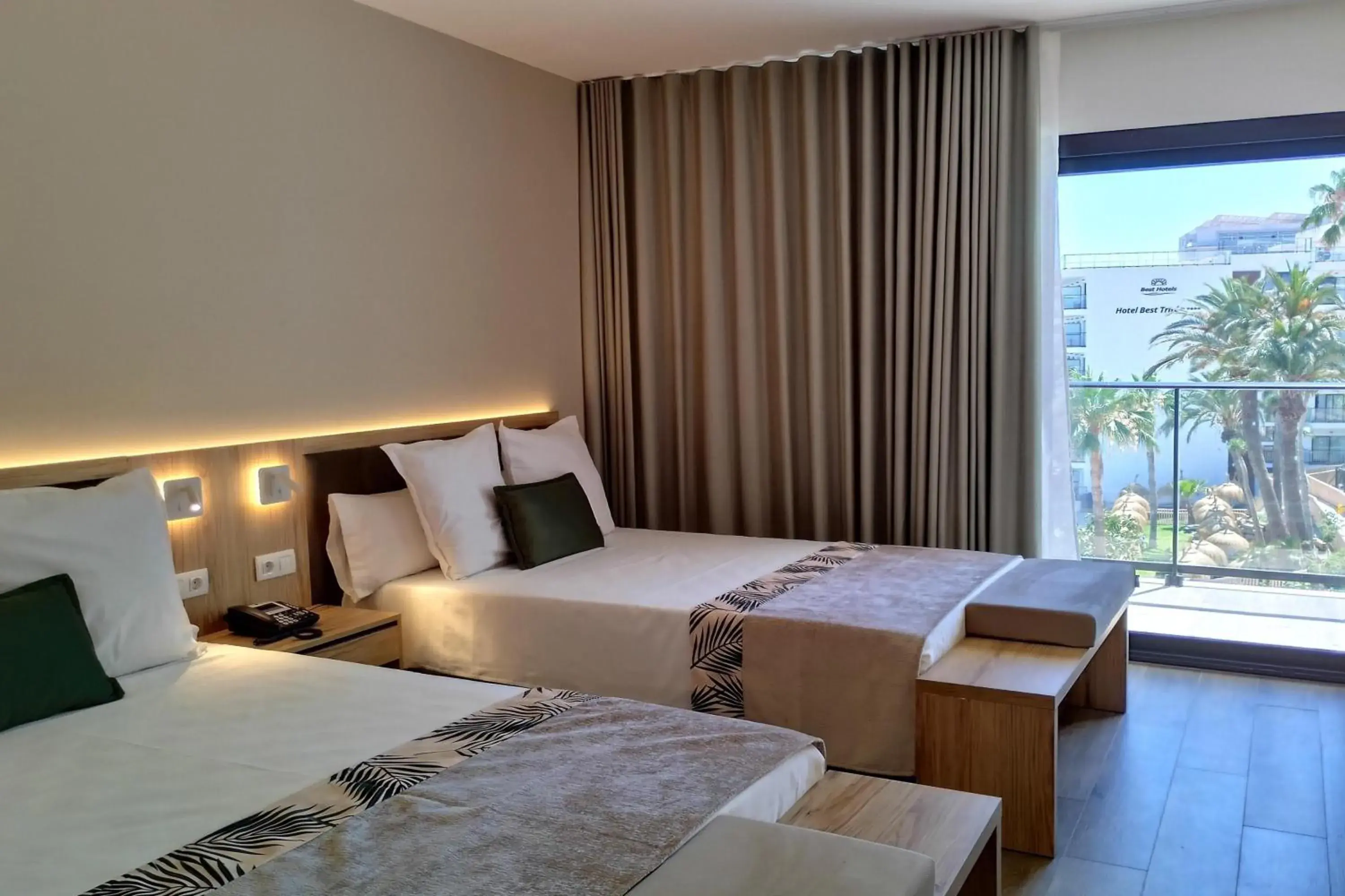 Superior Twin Room (2 Adults) in Hotel Best Triton Superior Twin Room (2 Adults) in Hotel Best Triton