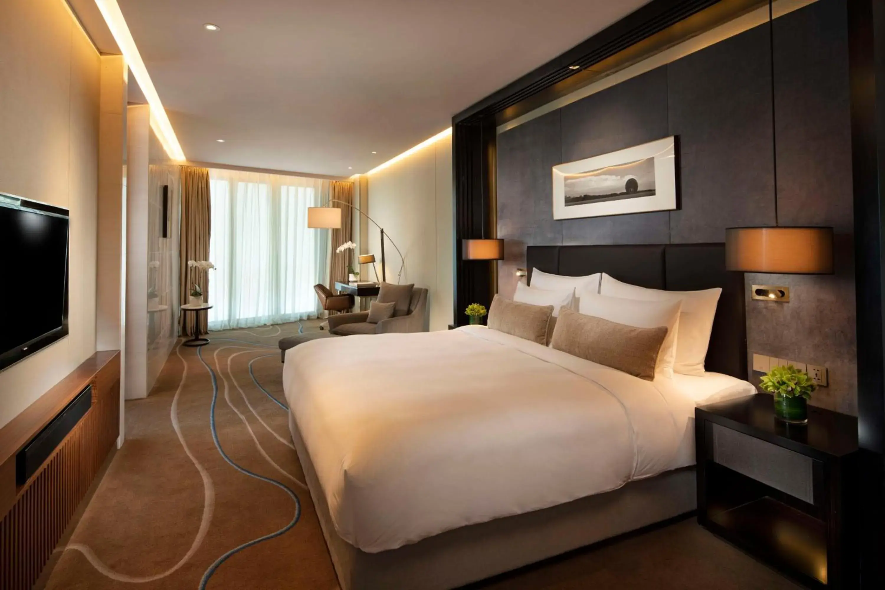 Panorama Lake View Suite in Sunrise Kempinski Hotel Beijing Panorama Lake View Suite in Sunrise Kempinski Hotel Beijing