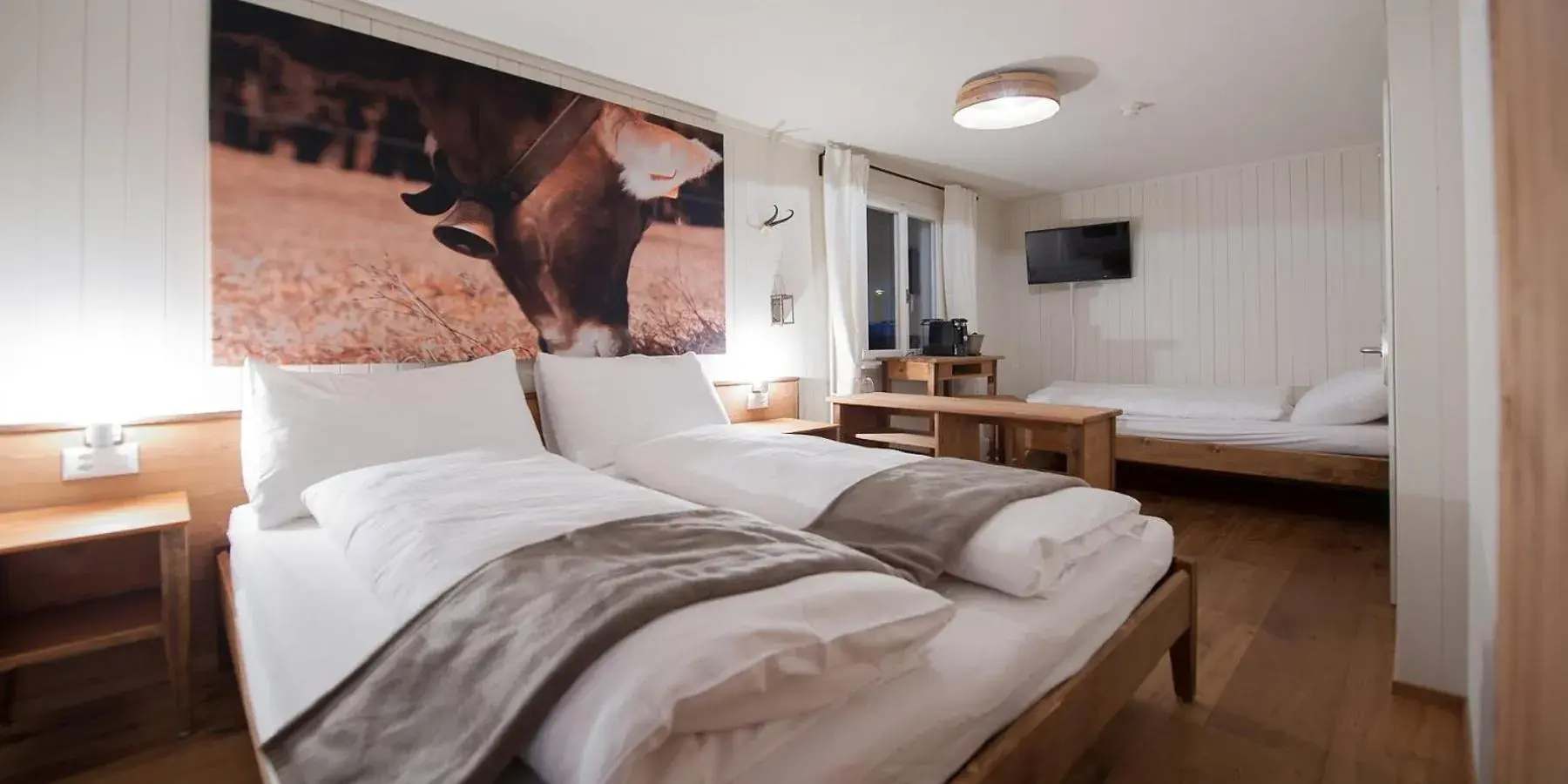 Triple Room in Hotel Kaiserstuhl Triple Room in Hotel Kaiserstuhl