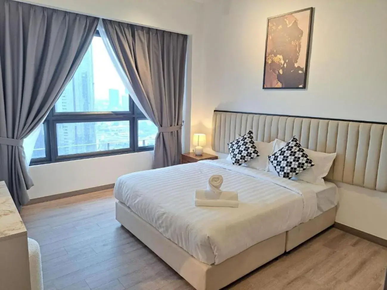 Three-Bedroom Apartment with View in AGILE Suites Bukit Bintang TRX KL Three-Bedroom Apartment with View in AGILE Suites Bukit Bintang TRX KL