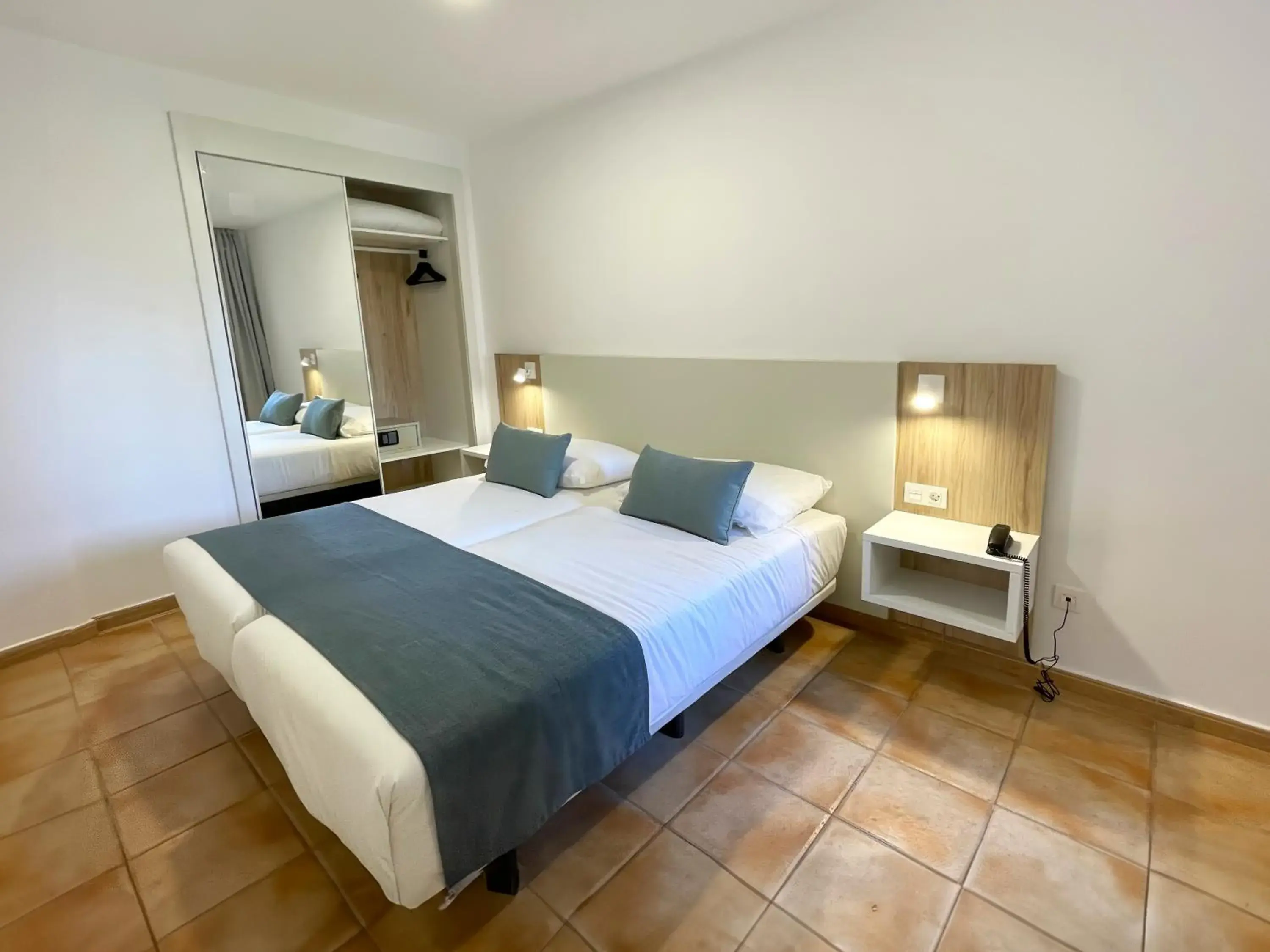 Premium One Bedroom Apartment with Large Balcony or Terrace - single occupancy in Sport Hotel Monte Feliz - powered by Playitas Premium One Bedroom Apartment with Large Balcony or Terrace - single occupancy in Sport Hotel Monte Feliz - powered by Playitas