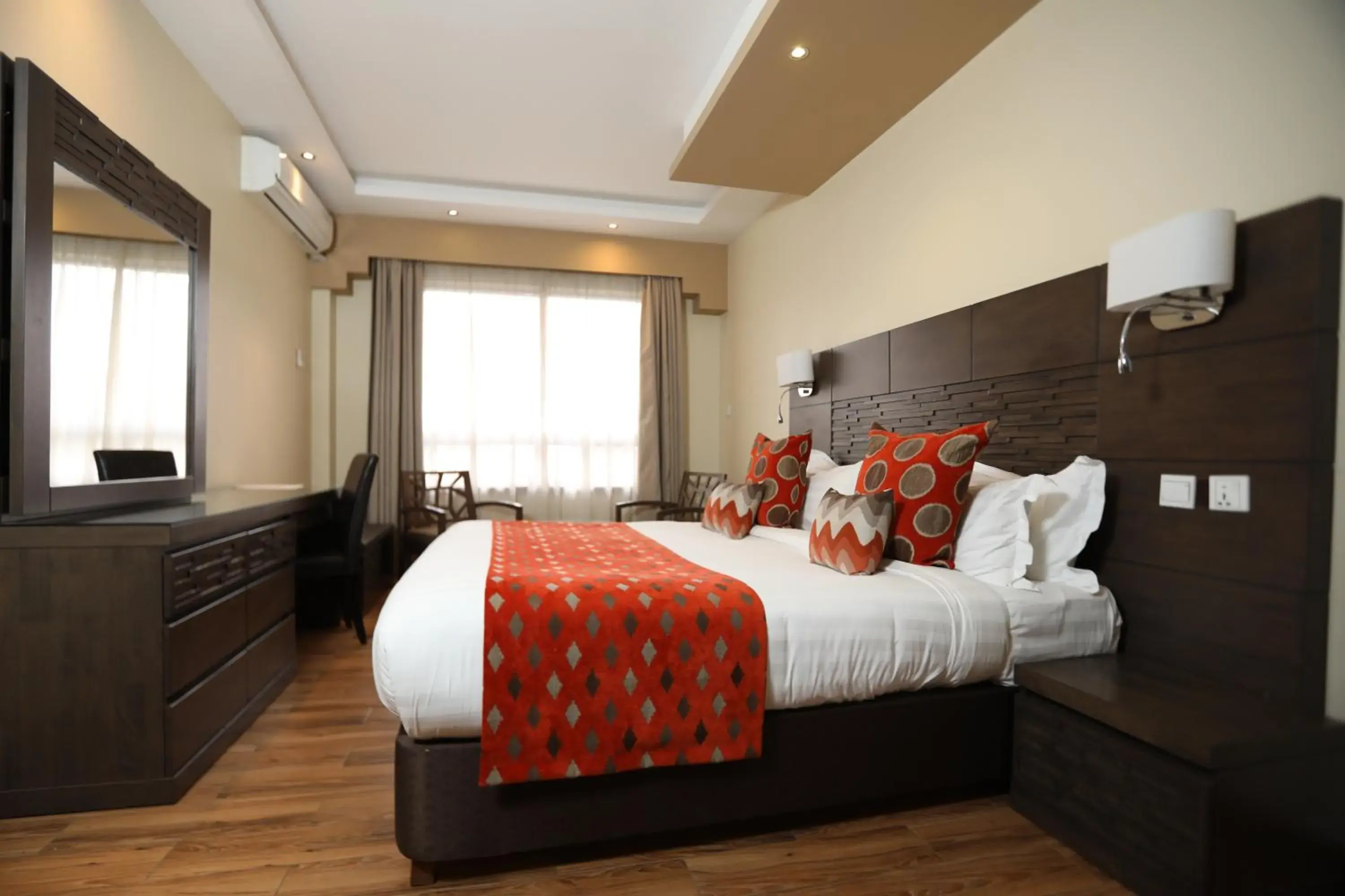 1 Bedroom King Suite - single occupancy in Bidwood Suite Hotel 1 Bedroom King Suite - single occupancy in Bidwood Suite Hotel