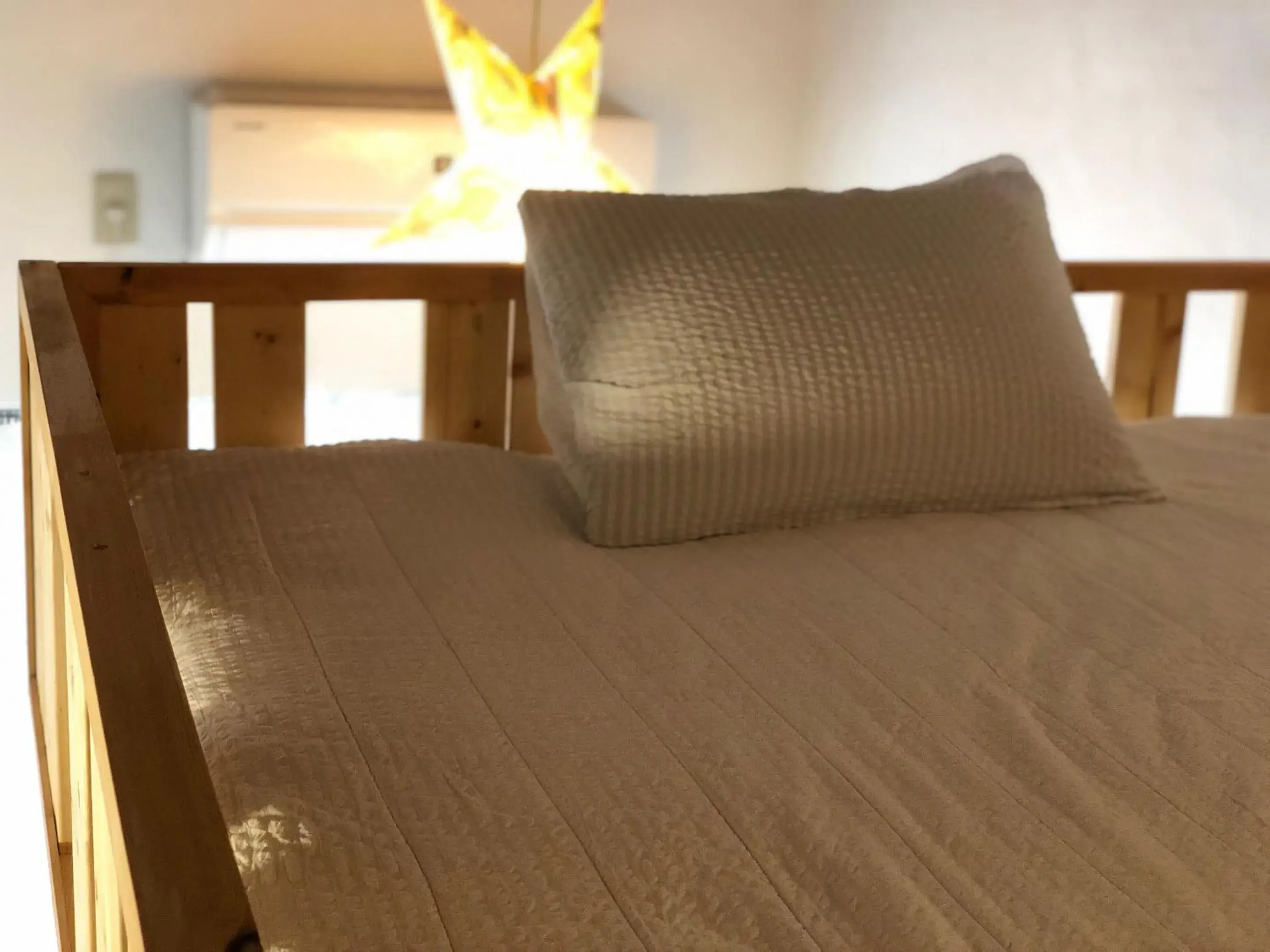 Bed in 4-Bed Mixed Dormitory Room in Hostel Yume-Nomad Kobe Bed in 4-Bed Mixed Dormitory Room in Hostel Yume-Nomad Kobe