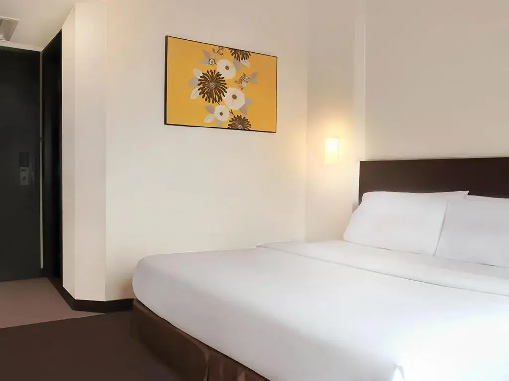 Standard King Room in Hotel Summer View Standard King Room in Hotel Summer View