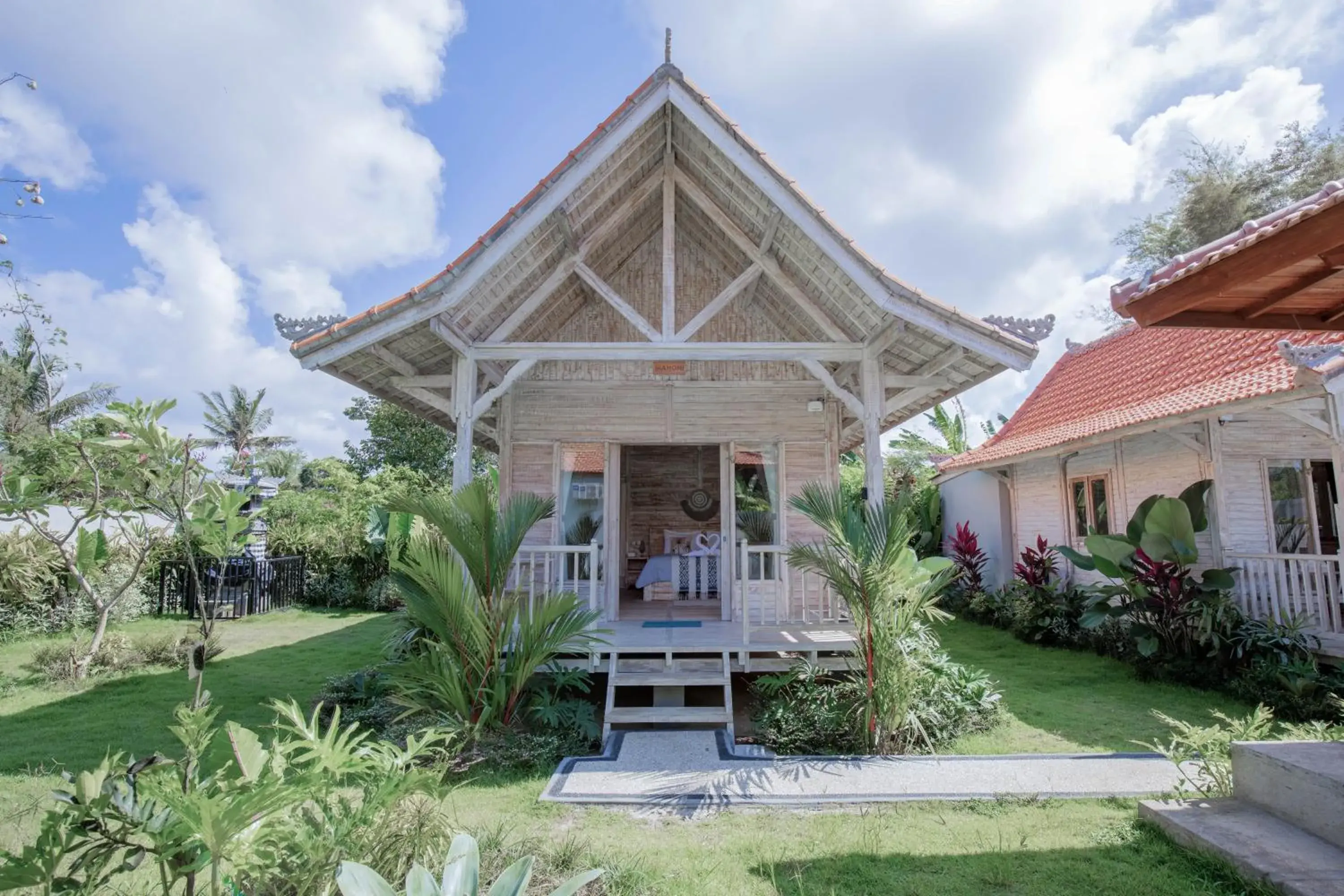 Bale Taru Pecatu Bale Taru Pecatu