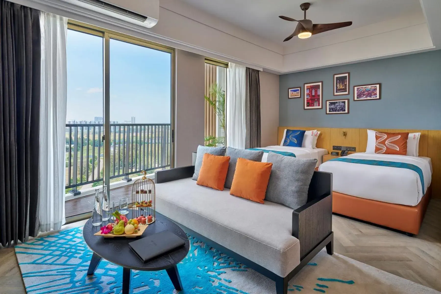 Deluxe Suite in Birkin International Hotel Deluxe Suite in Birkin International Hotel