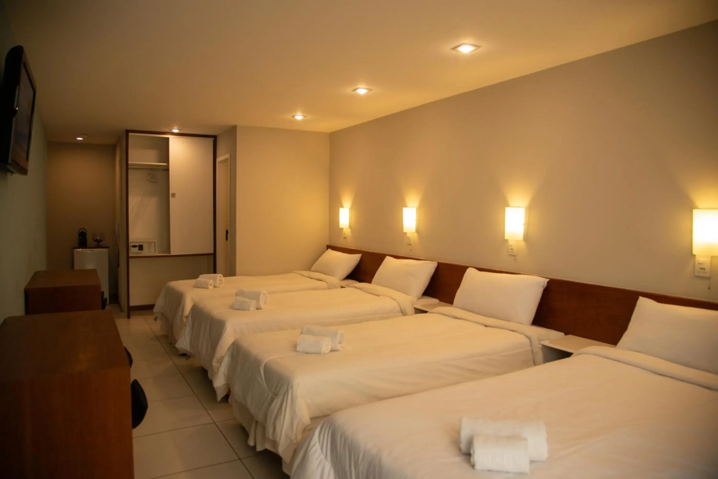 Quadruple Room in Hotel Villa Reggia Quadruple Room in Hotel Villa Reggia