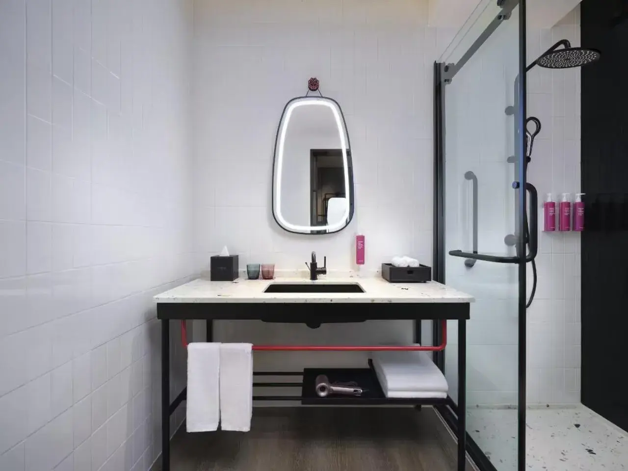 Standard Double Room in Moxy Ningbo Old Bund Standard Double Room in Moxy Ningbo Old Bund