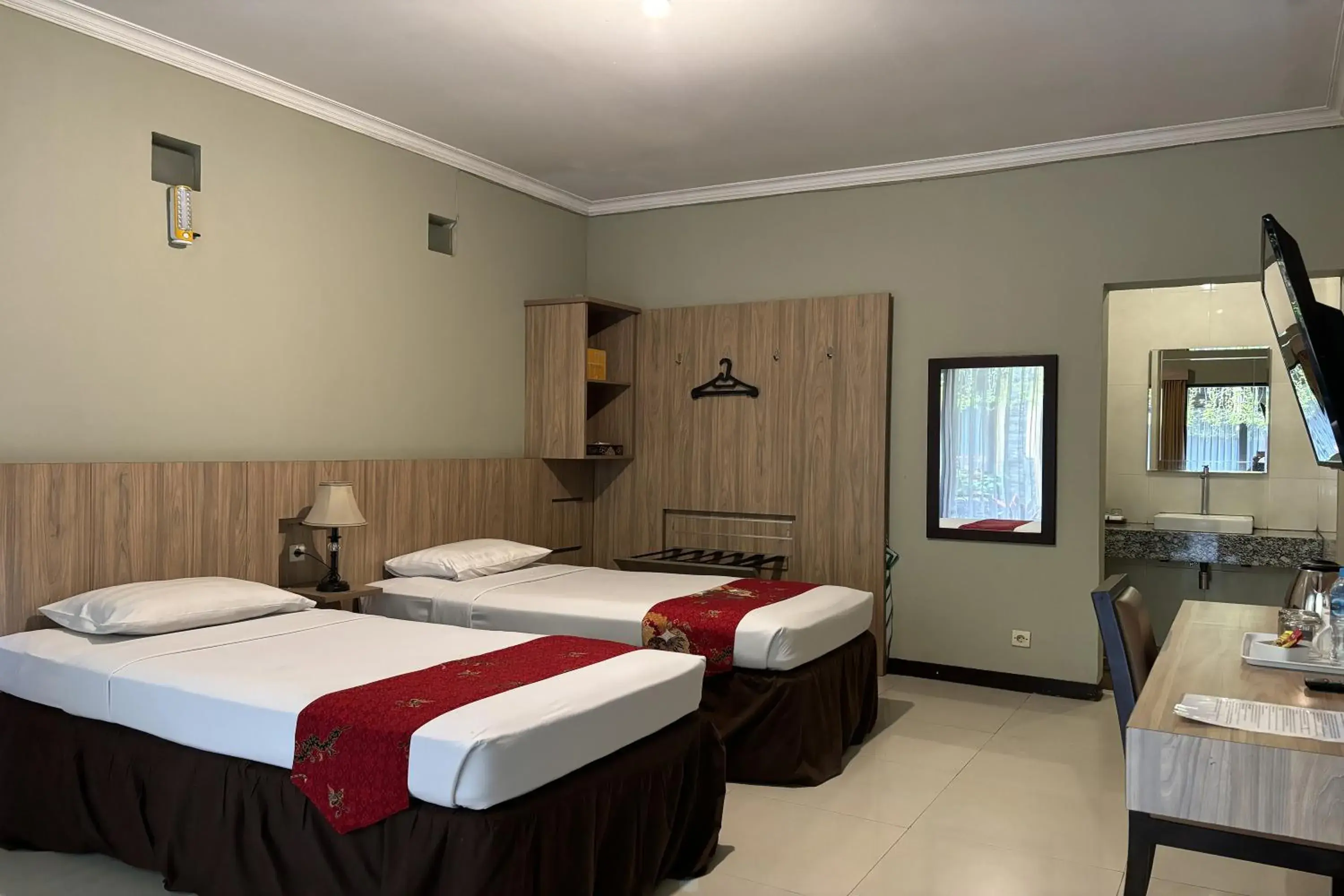 Twin Room with Garden View in Hotel Pesona Bamboe Lembang Twin Room with Garden View in Hotel Pesona Bamboe Lembang