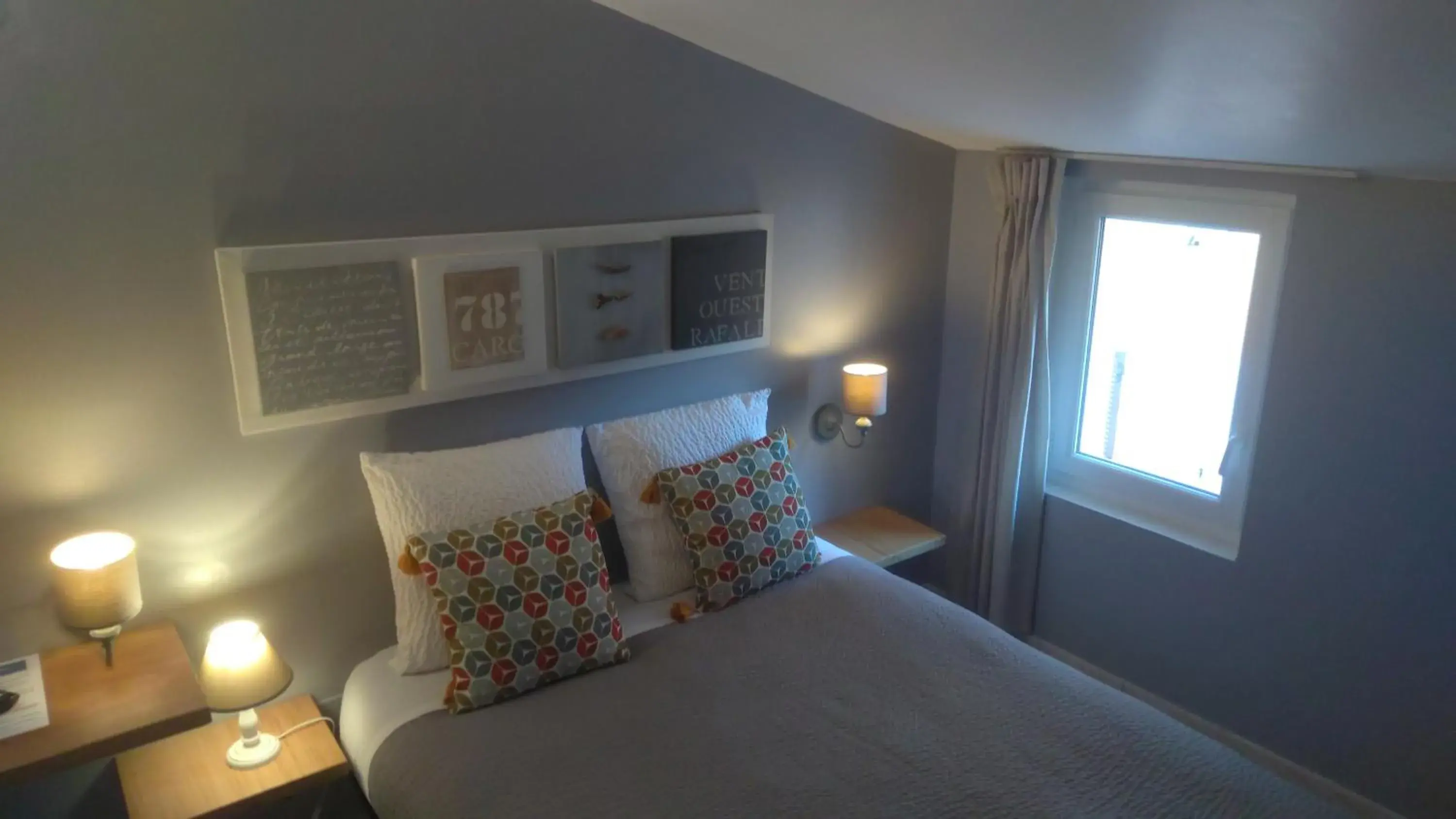 Double Room in Logis Hôtel La Clé Des Songes Double Room in Logis Hôtel La Clé Des Songes