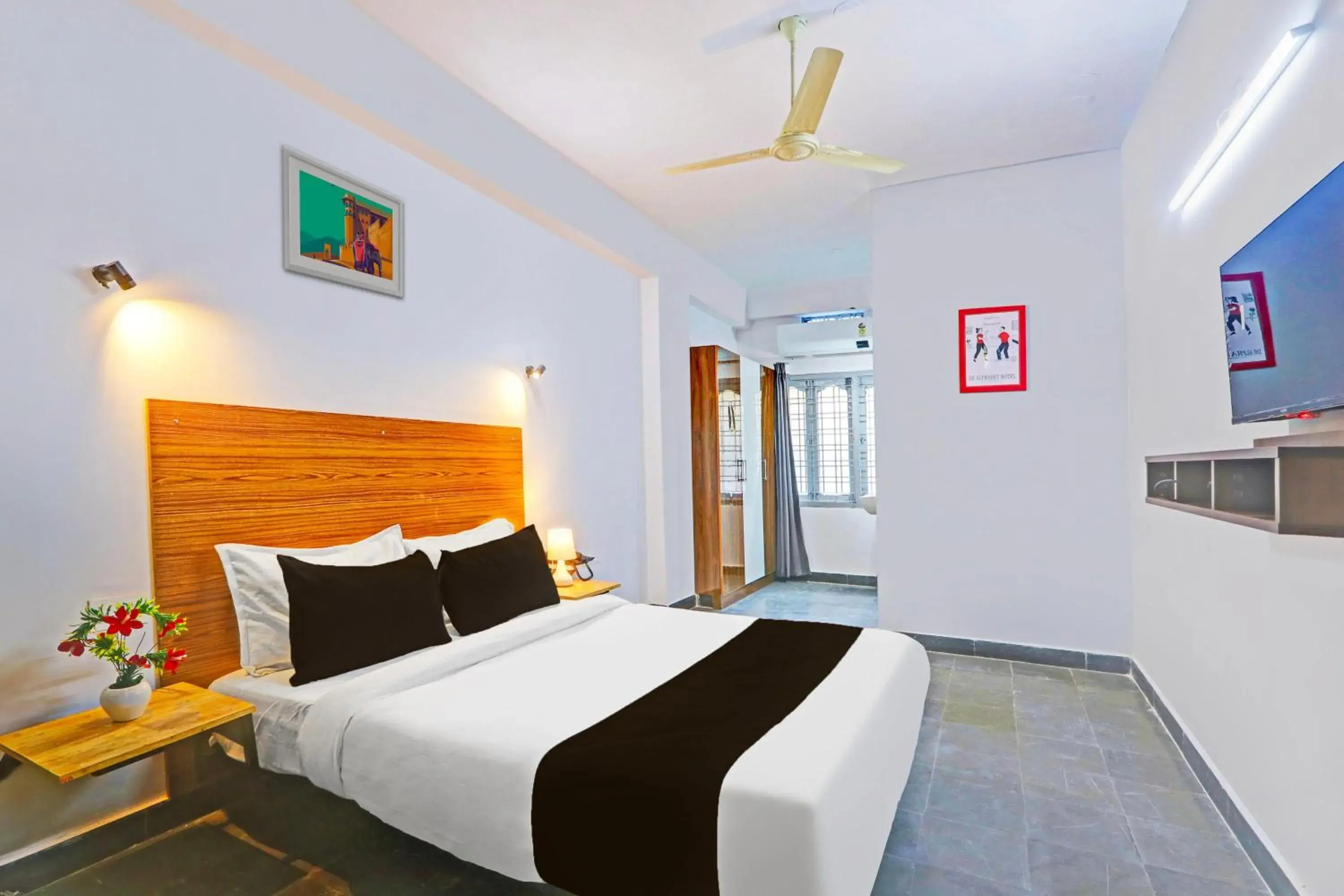 Classic Triple Room - single occupancy in Collection O De Alphabet Hotel UMCC Classic Triple Room - single occupancy in Collection O De Alphabet Hotel UMCC