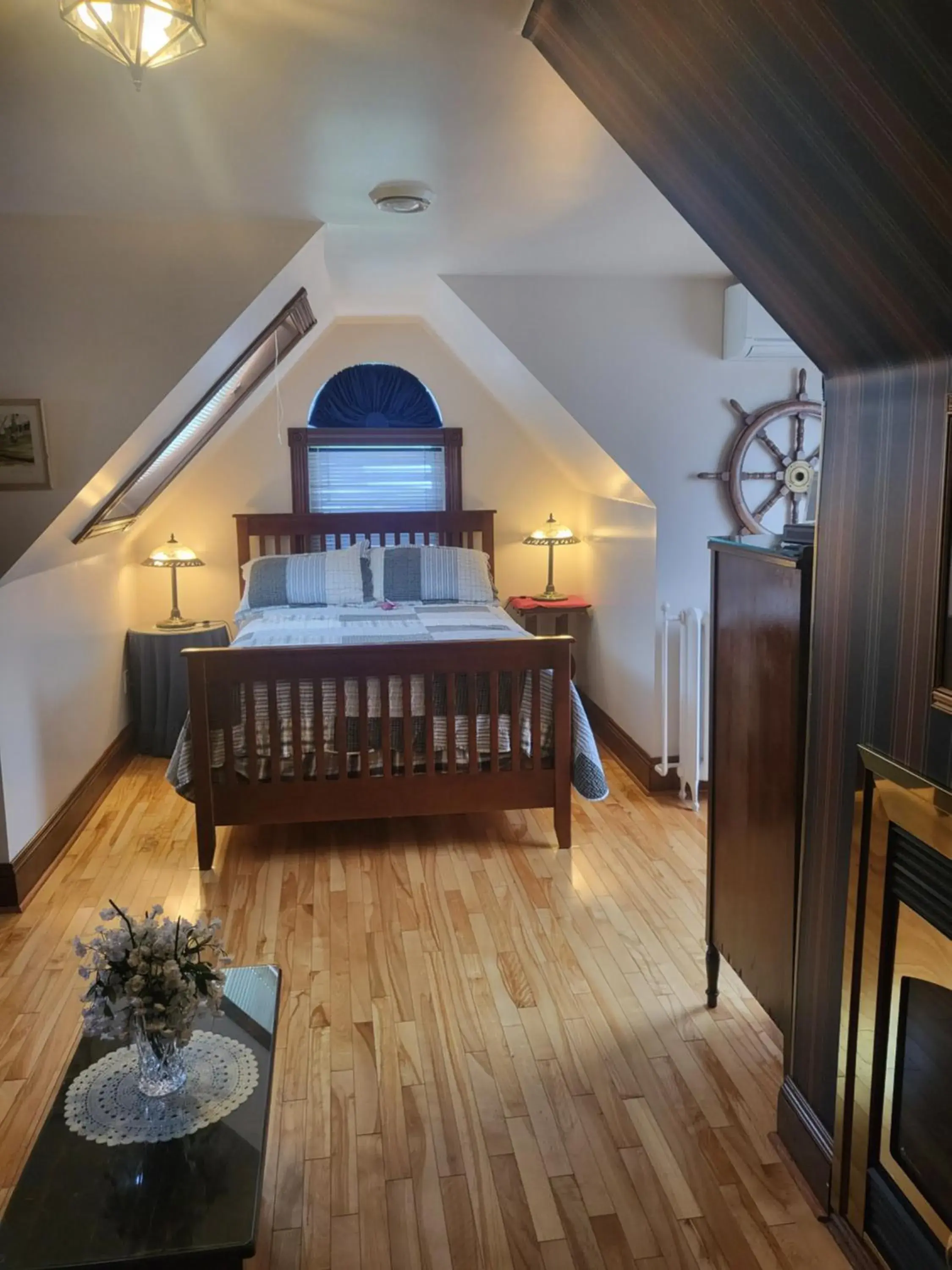 Double Room with Extra Bed - single occupancy in Cranberry Cove Inn Double Room with Extra Bed - single occupancy in Cranberry Cove Inn