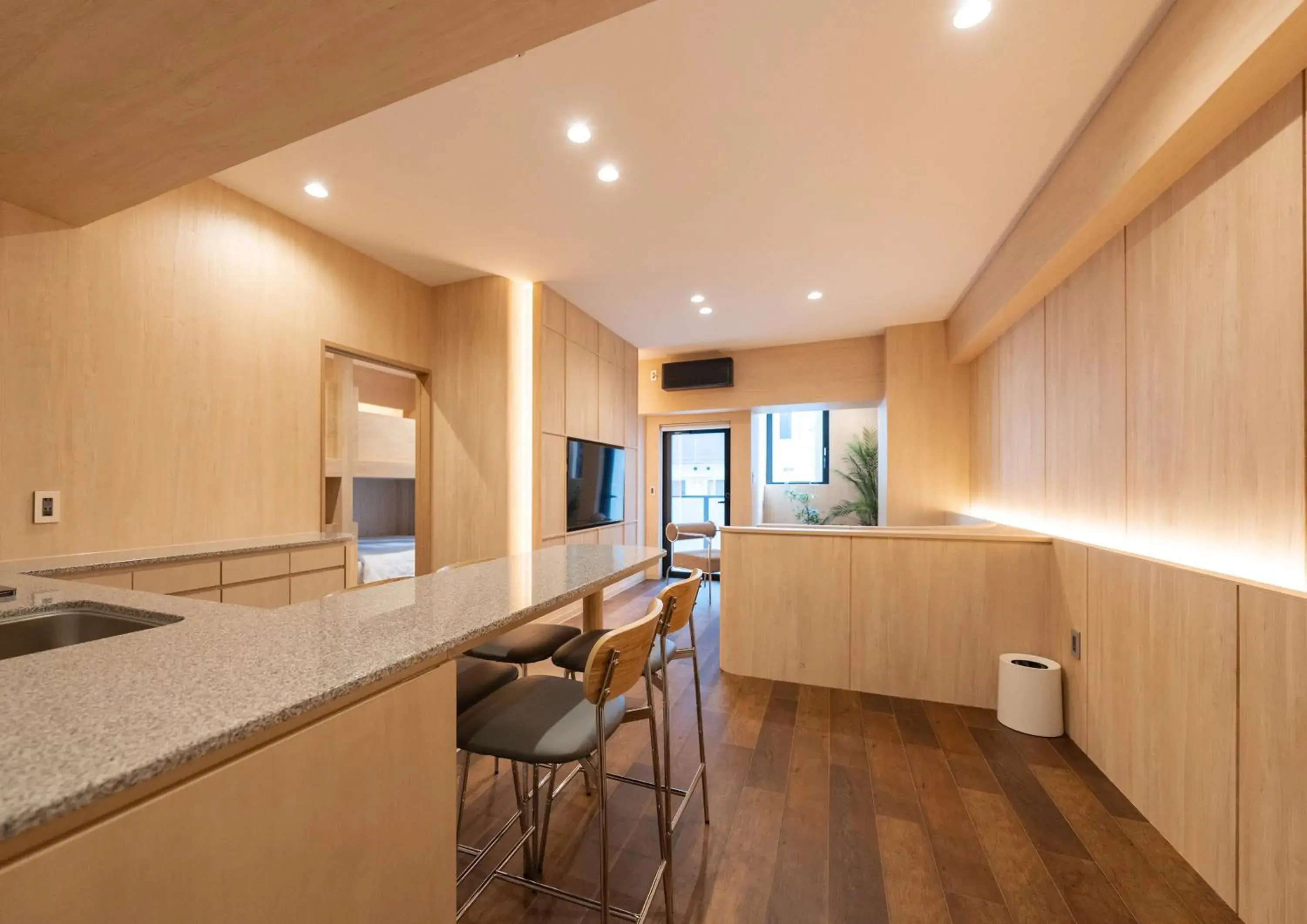 UH Suite Namba Station UH Suite Namba Station