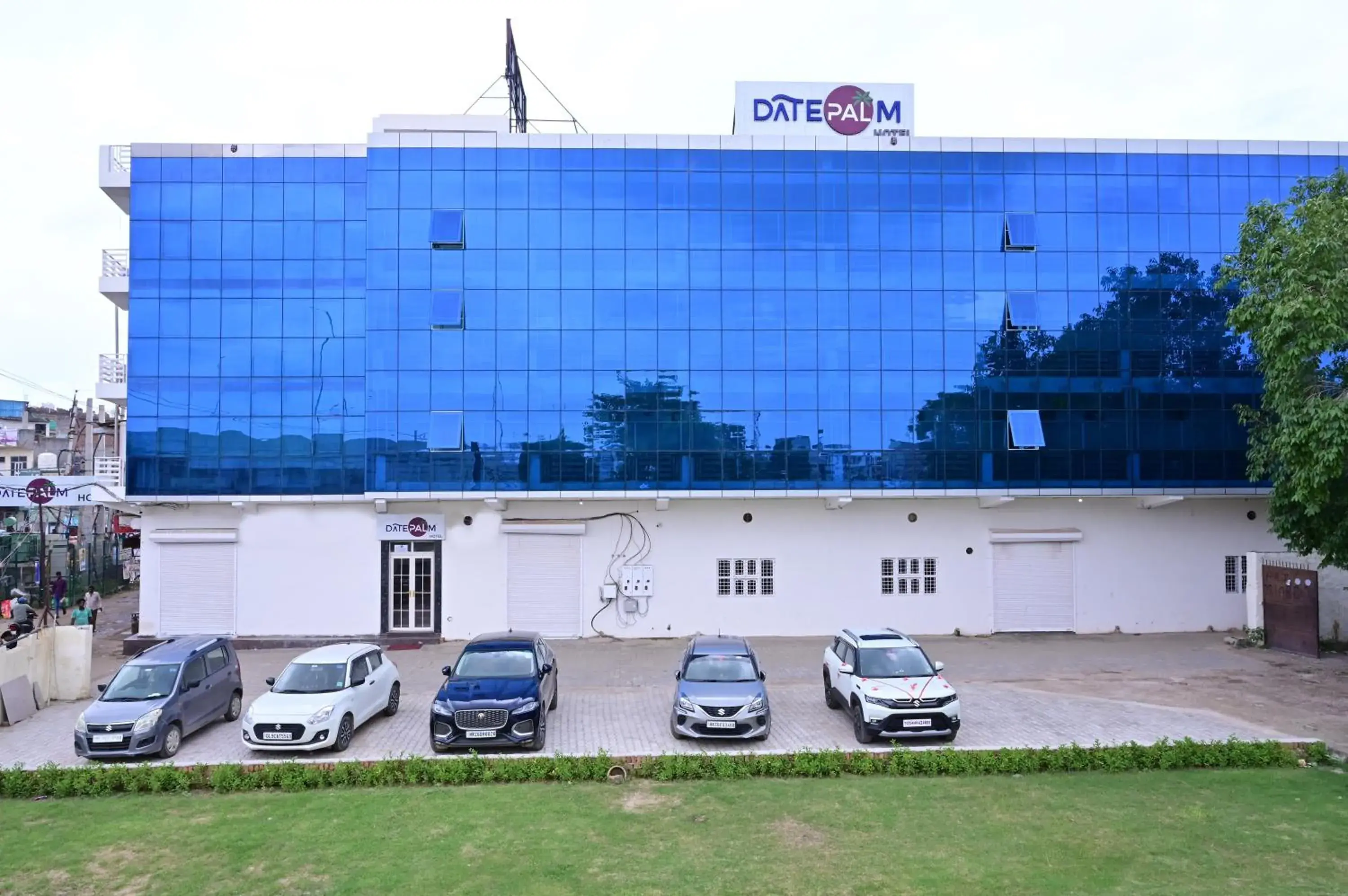 Date Palm Hotel Date Palm Hotel