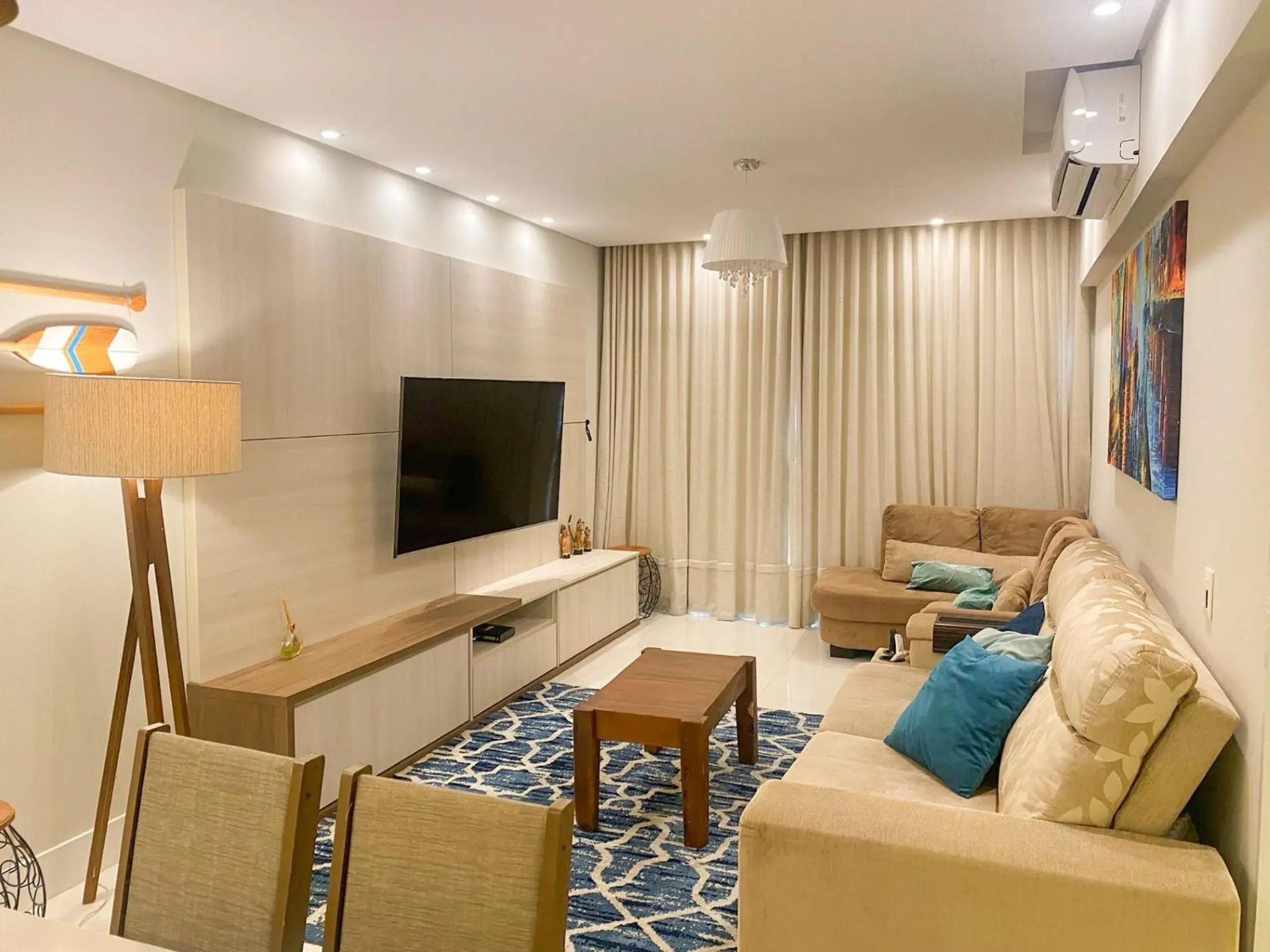 Jurere Perfeição em cada Detalhe com Linda Piscina Jurere Perfeição em cada Detalhe com Linda Piscina