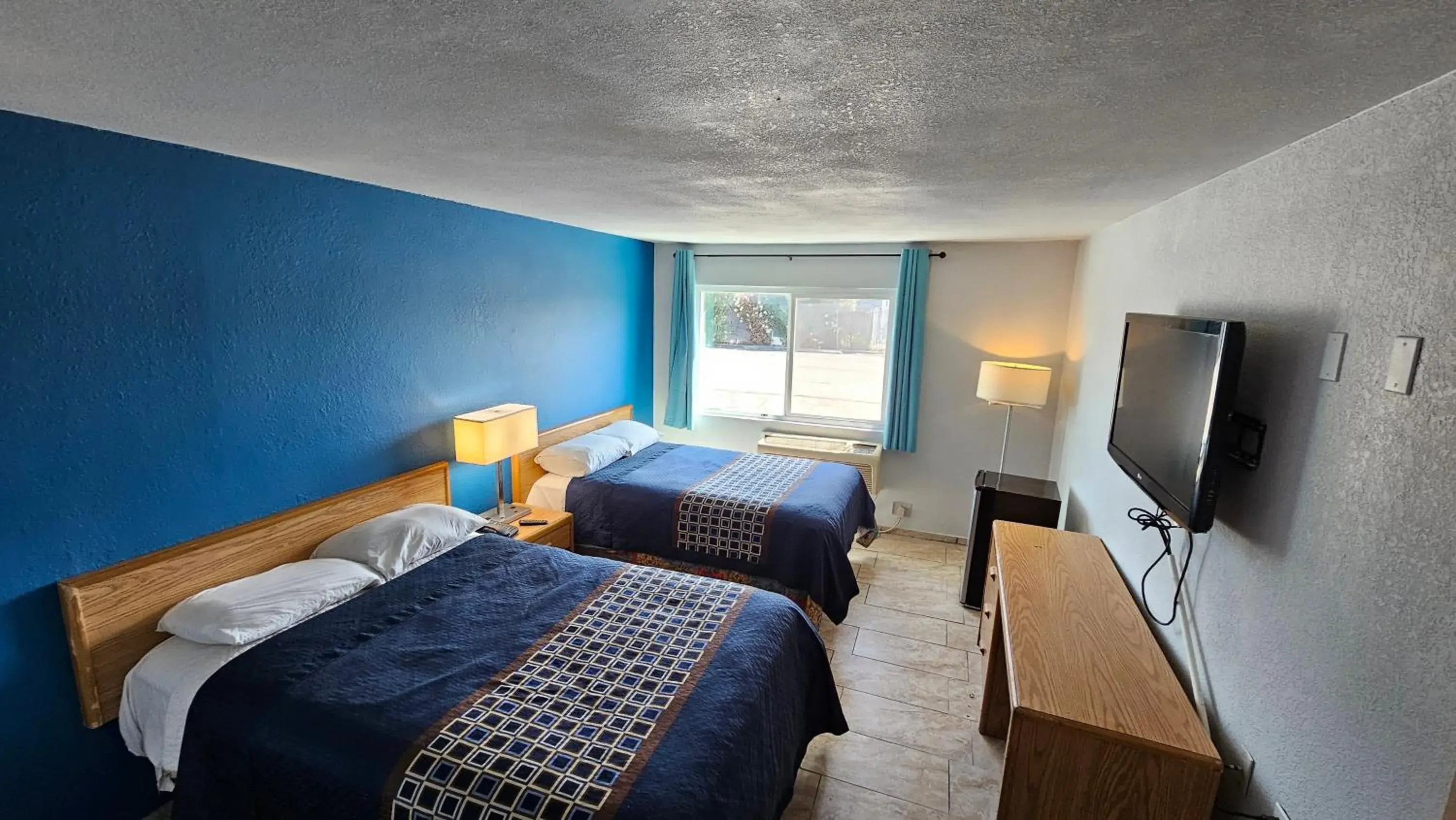 Standard Double Room in MetroParc 'nSuites Standard Double Room in MetroParc 'nSuites