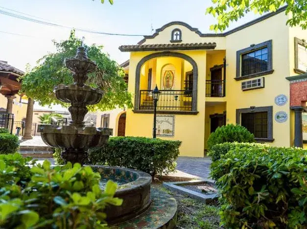 Hotel Suites El Paseo Hotel Suites El Paseo