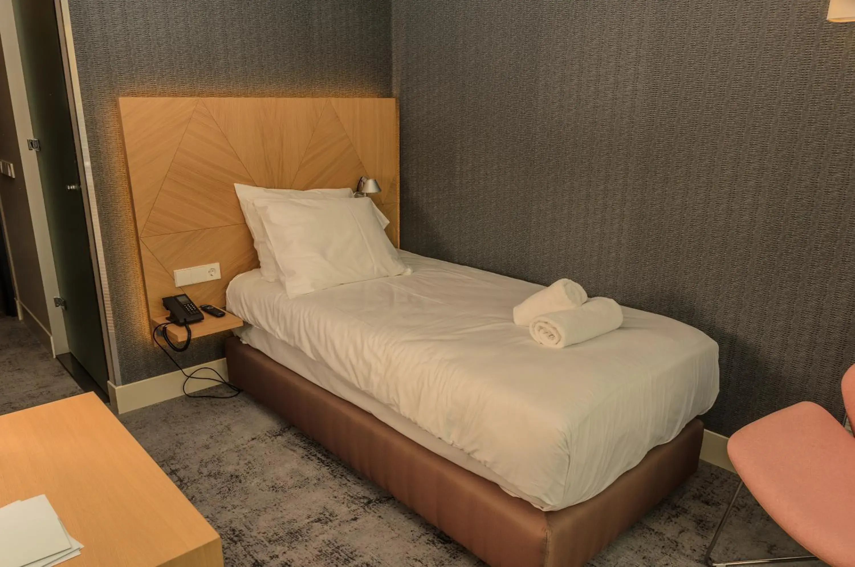 Deluxe Single Room with View in Amadi Panorama Hotel Deluxe Single Room with View in Amadi Panorama Hotel