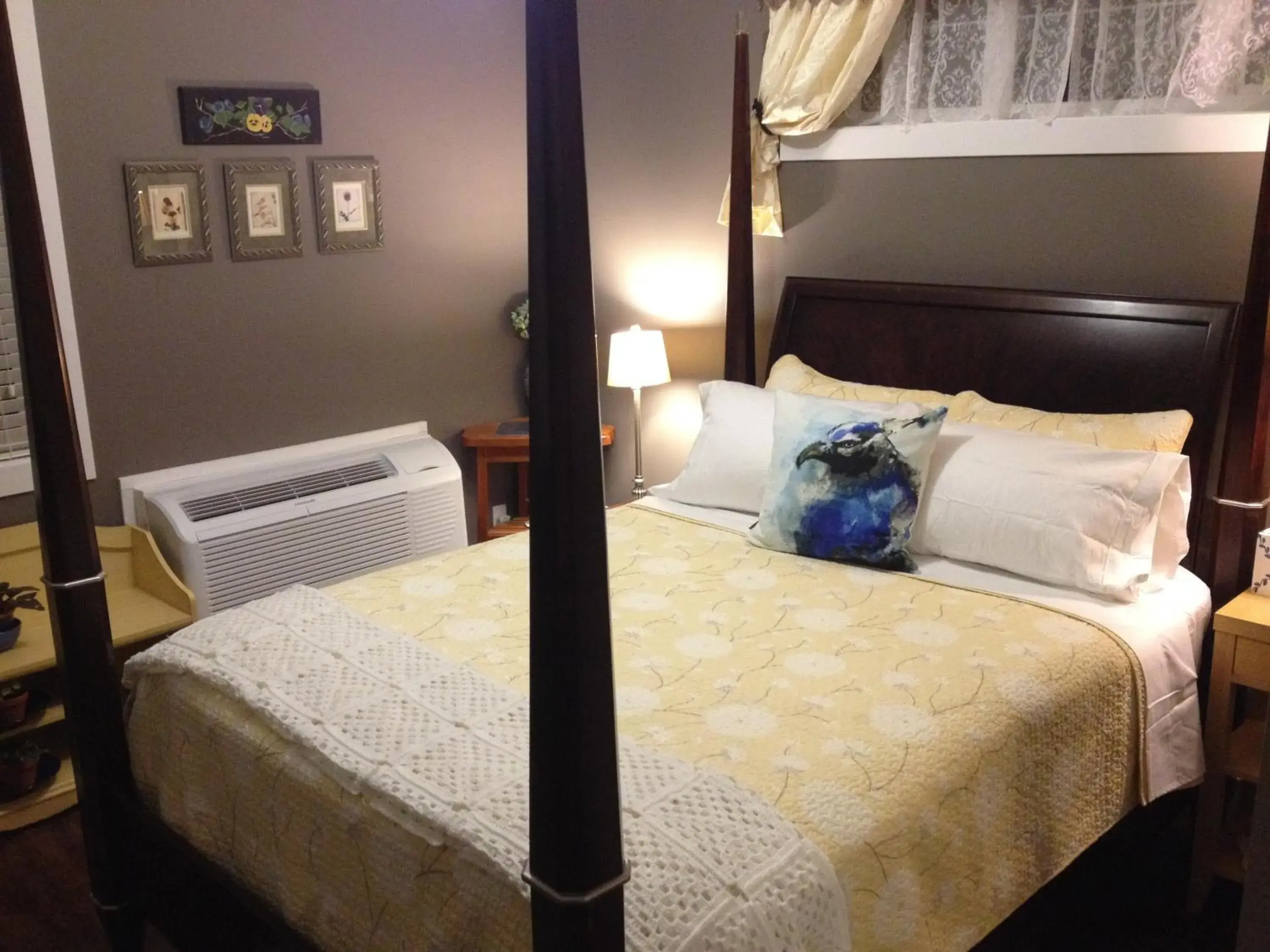 Suite with Balcony and Garden View in Brookside Inn Boutique Hotel Suite with Balcony and Garden View in Brookside Inn Boutique Hotel