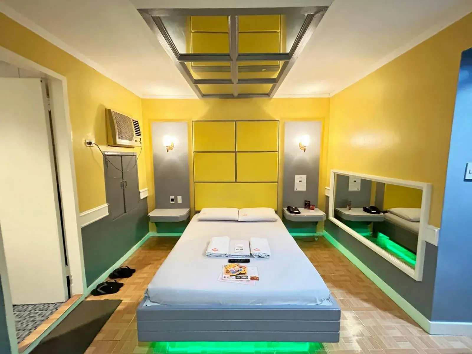 Deluxe Double Room in Town and Country Reposo Deluxe Double Room in Town and Country Reposo