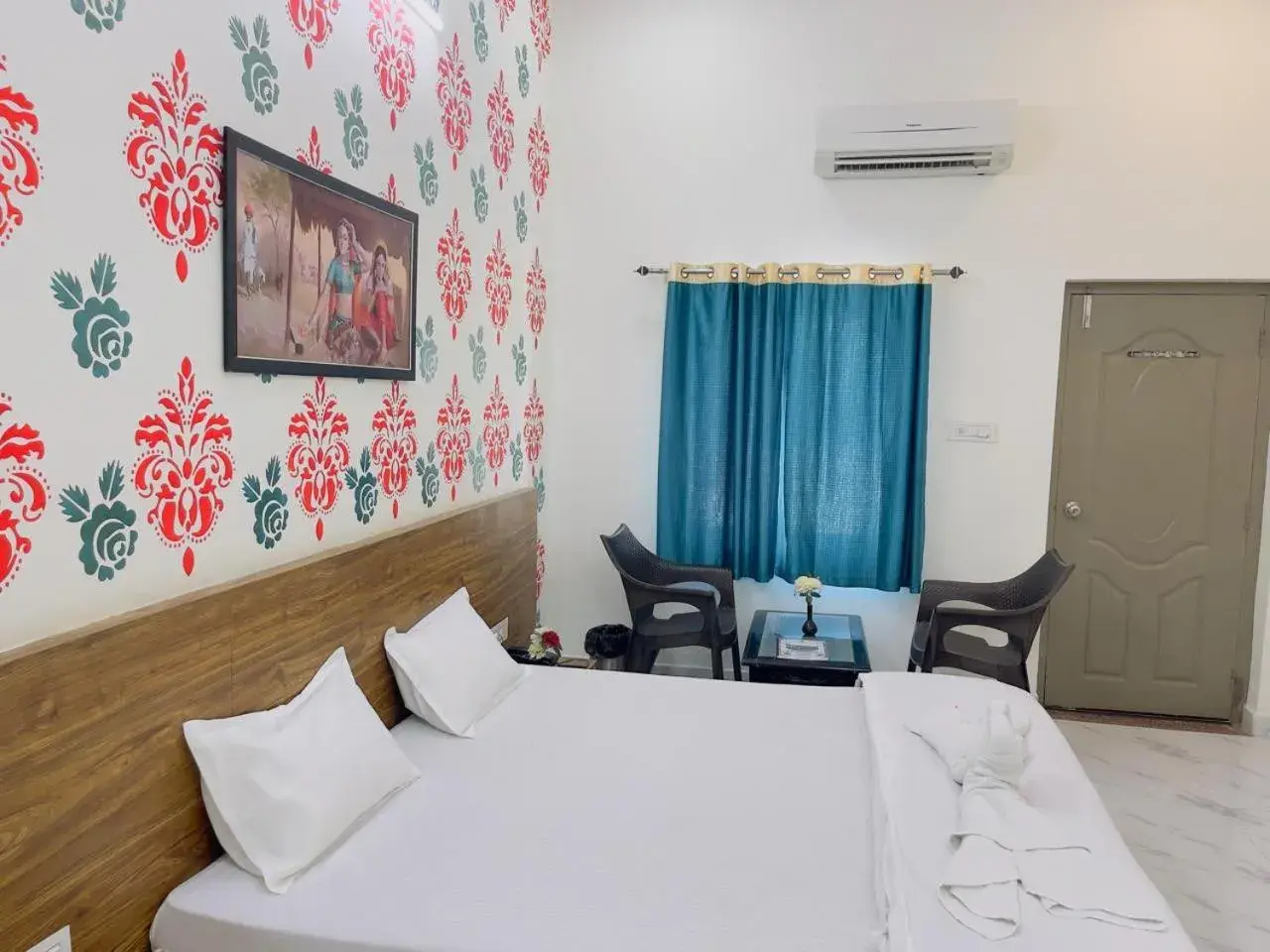 Rajwadi Palace Rajwadi Palace