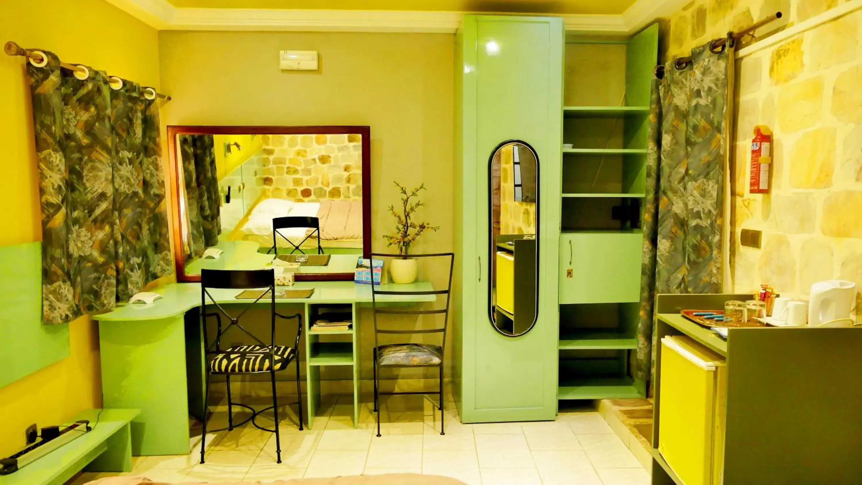 Single Room - single occupancy in Résidence Hôtelière Océane Single Room - single occupancy in Résidence Hôtelière Océane