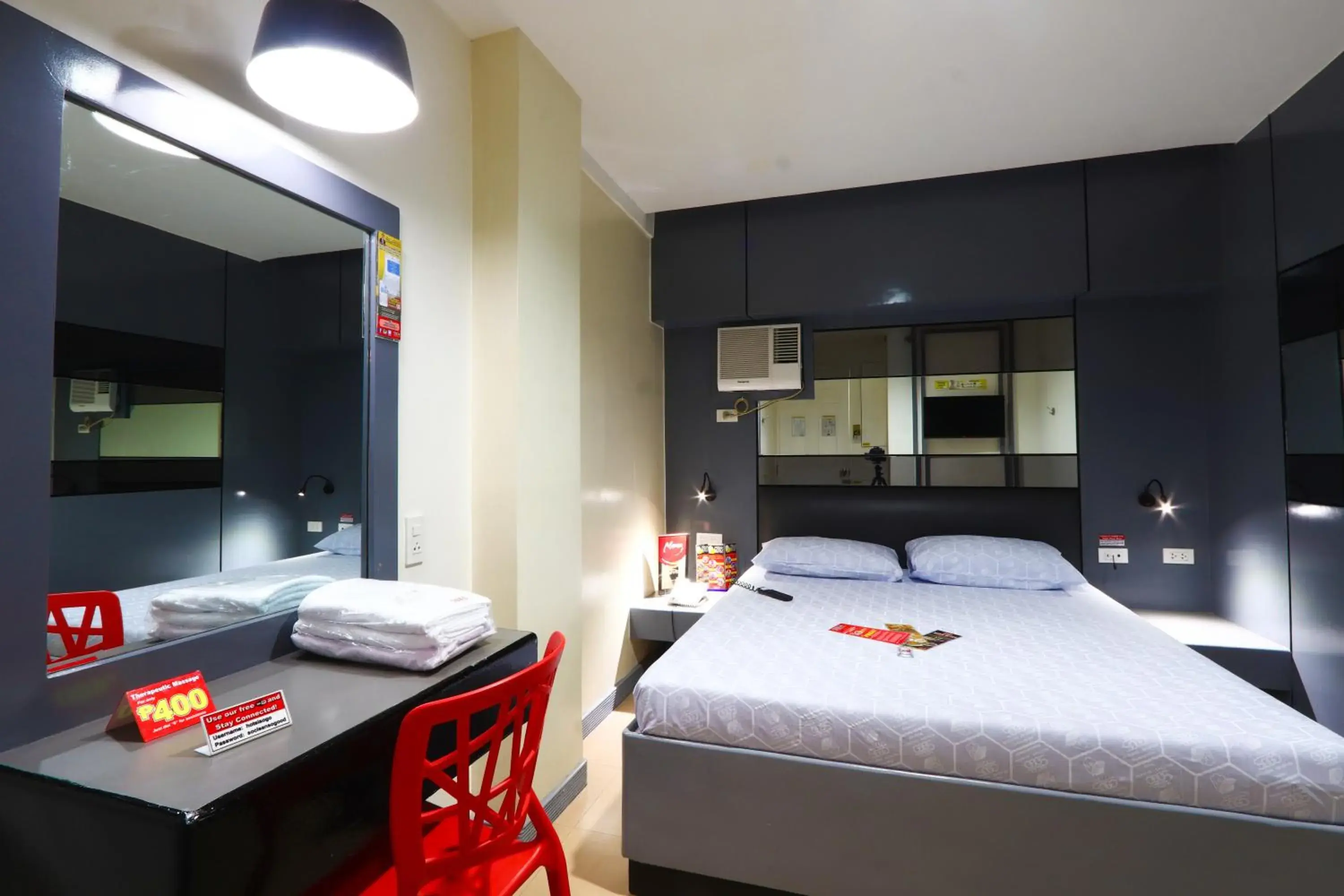 Executive Room in Hotel Sogo - Pasay Rotonda Executive Room in Hotel Sogo - Pasay Rotonda