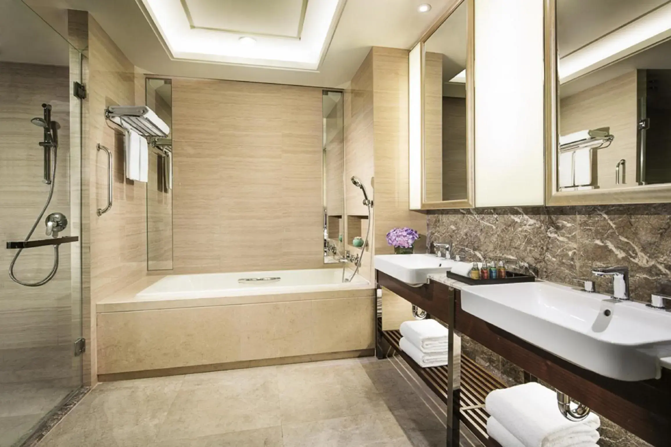 One-Bedroom Apartment in Ascott Heng Shan Shanghai One-Bedroom Apartment in Ascott Heng Shan Shanghai