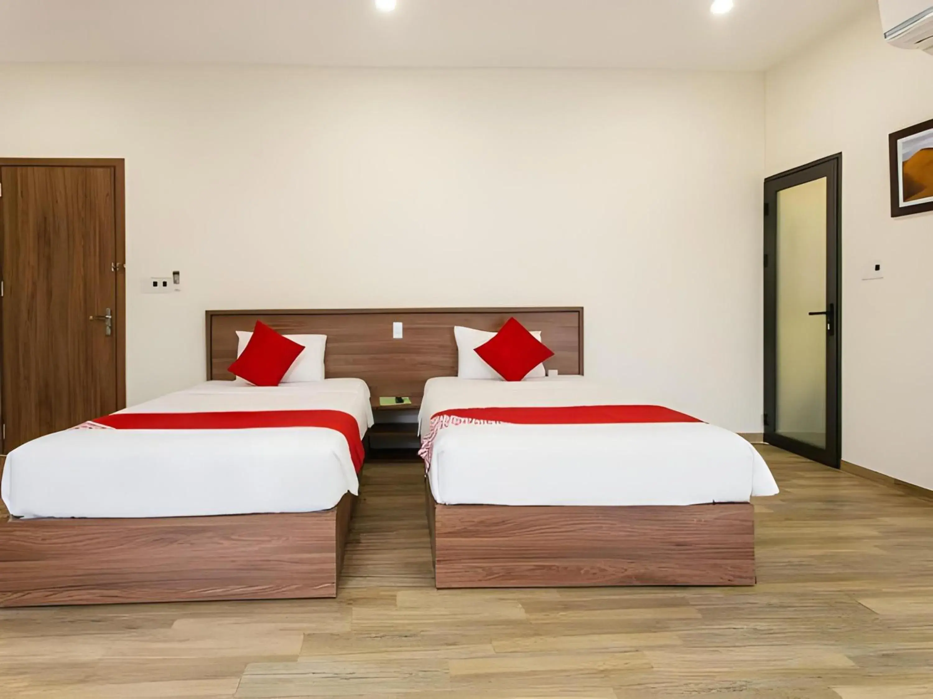 Deluxe Twin Room - single occupancy in Hotel O Jb Sojourn Deluxe Twin Room - single occupancy in Hotel O Jb Sojourn