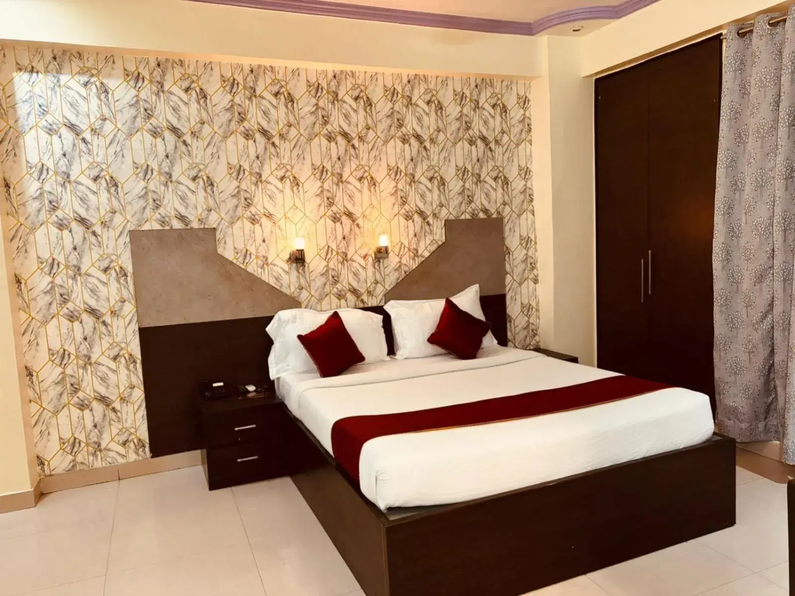 Deluxe Double or Twin Room - single occupancy in Hotel Chariot Inn Patna Deluxe Double or Twin Room - single occupancy in Hotel Chariot Inn Patna
