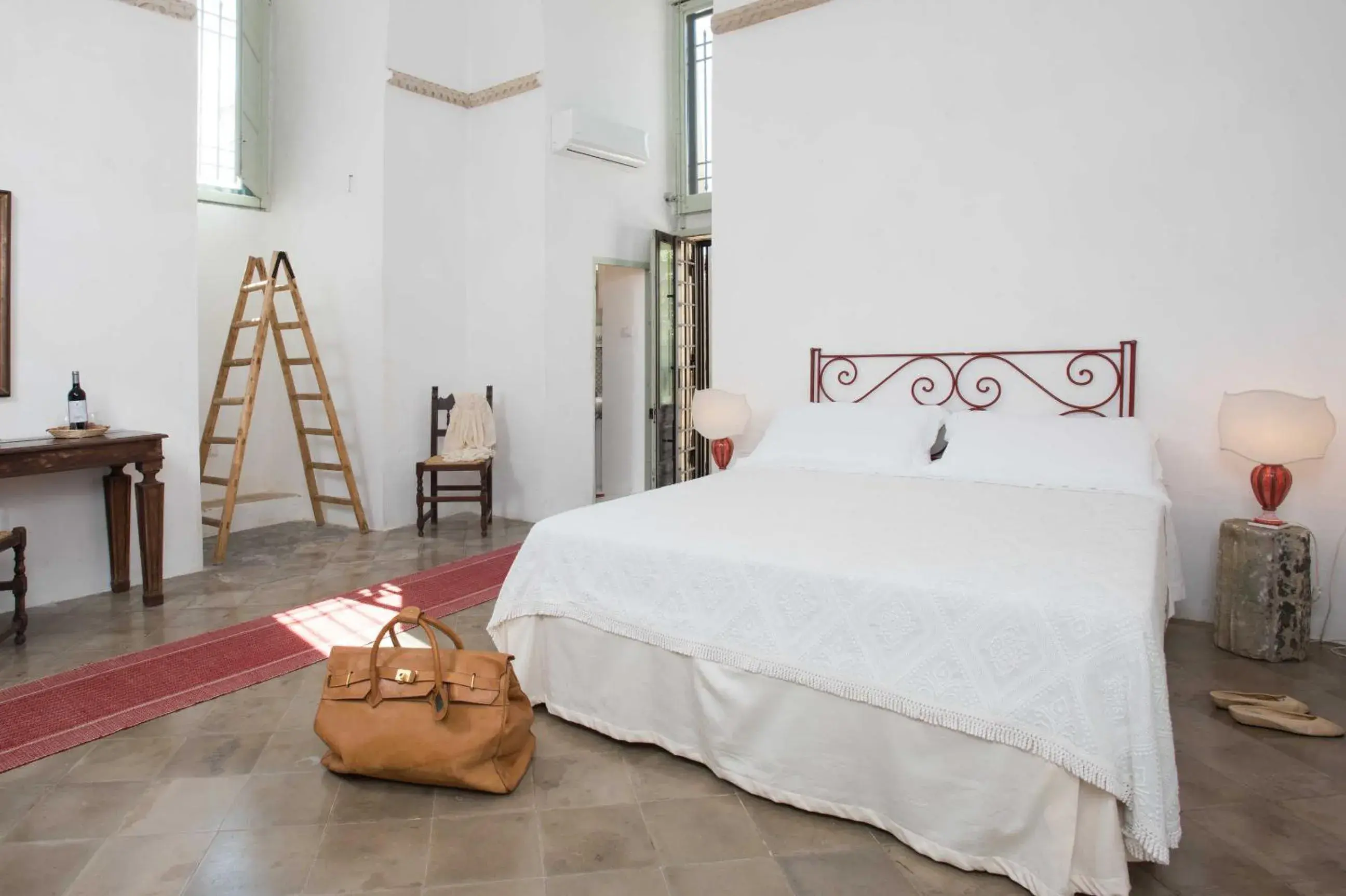 Classic Double Room in Castello di Casamassella - Marea Stays Collection Classic Double Room in Castello di Casamassella - Marea Stays Collection