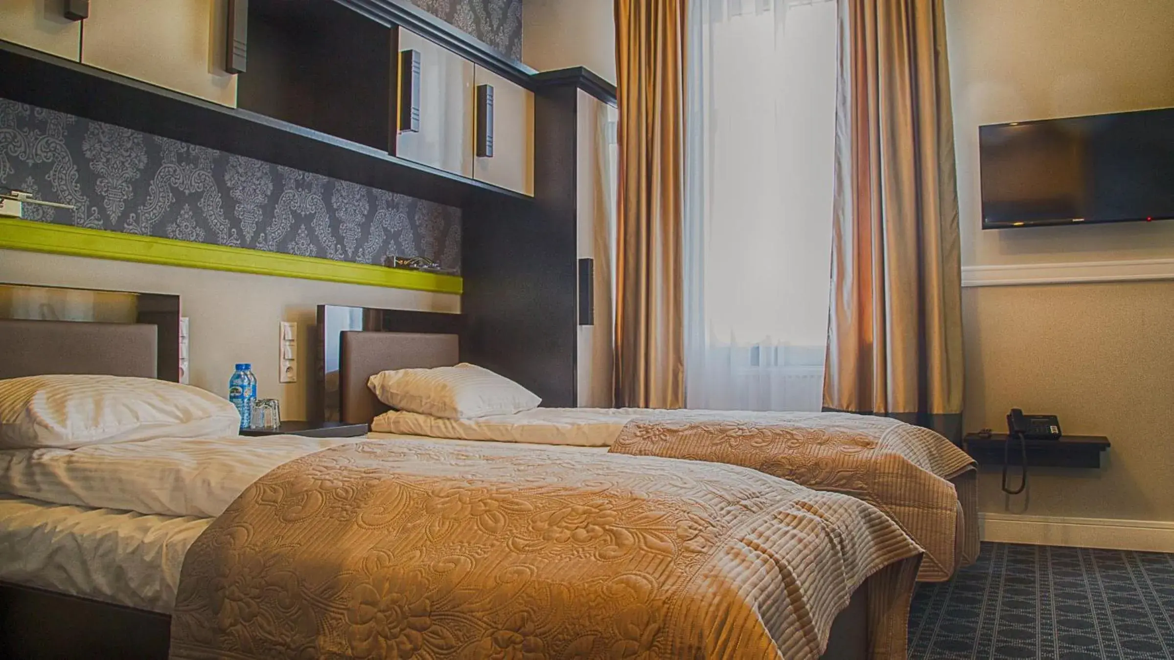 Junior Suite with Kitchenette - single occupancy in Hotel Kamienica Junior Suite with Kitchenette - single occupancy in Hotel Kamienica