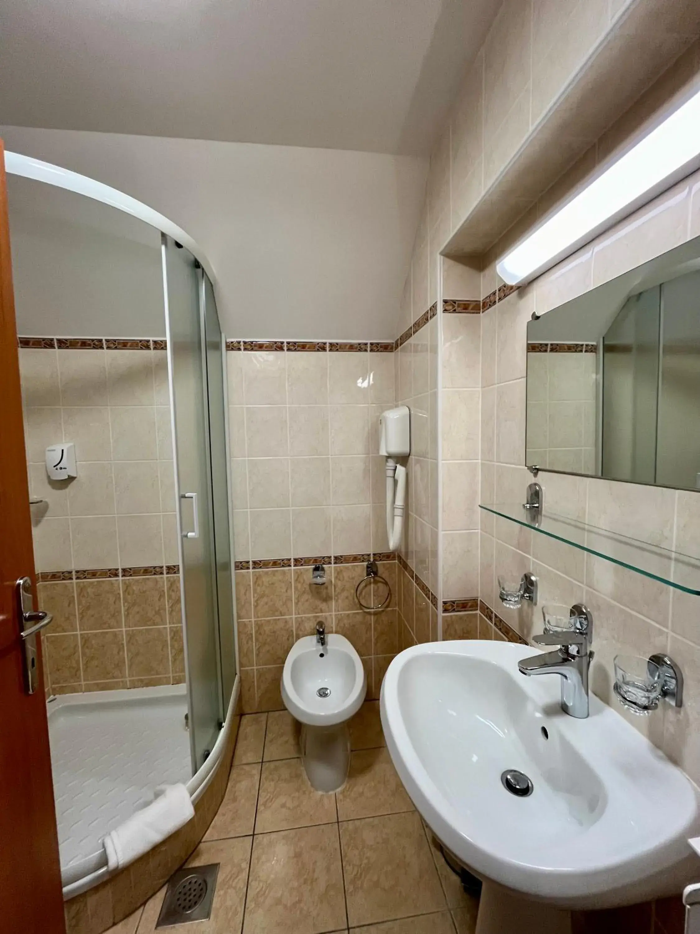 Triple Room in Hotel Tisa Pohorje Triple Room in Hotel Tisa Pohorje