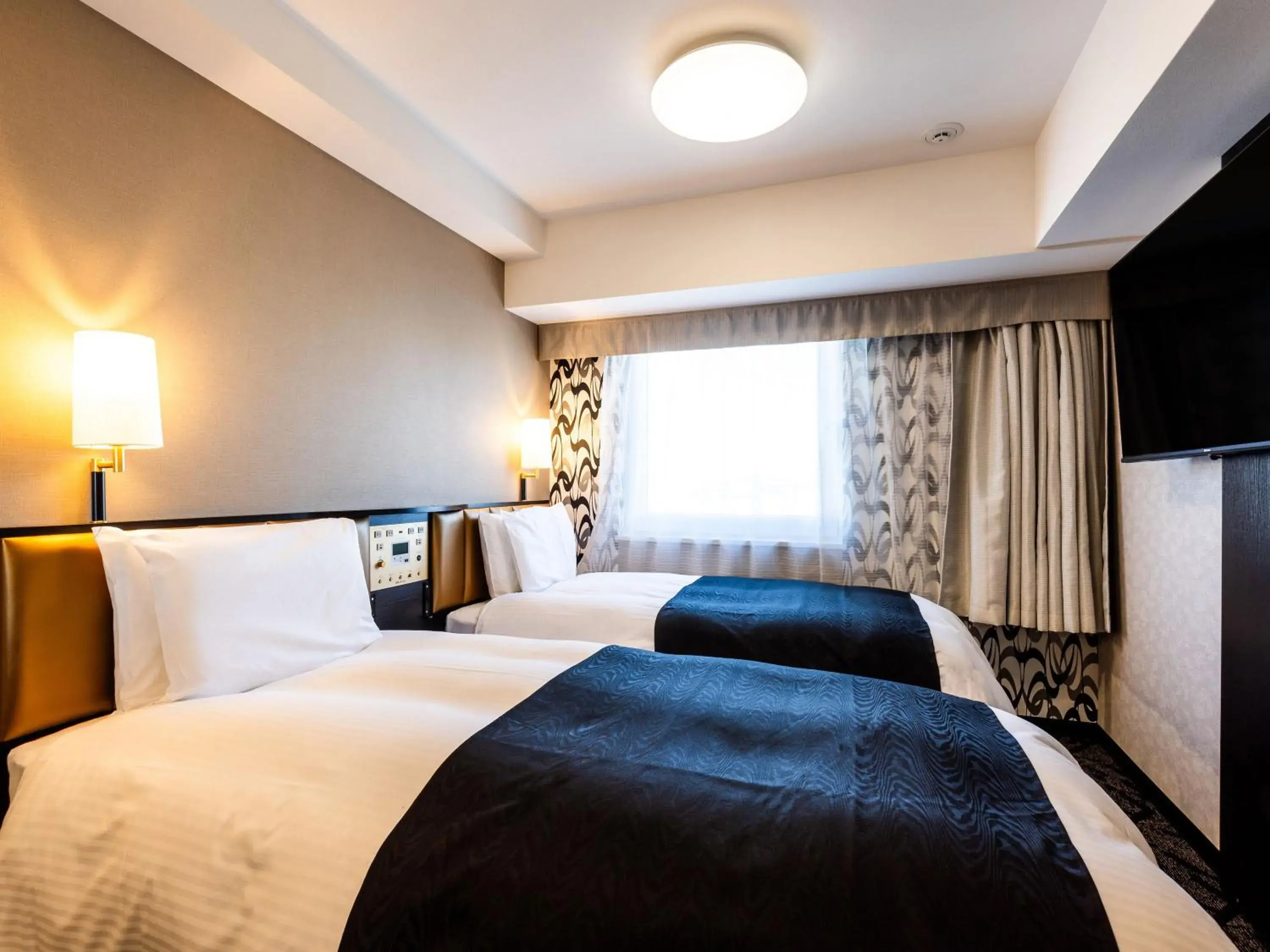 Twin Room - Non-Smoking in APA Hotel Tokyo Nishikasai Ekimae Twin Room - Non-Smoking in APA Hotel Tokyo Nishikasai Ekimae