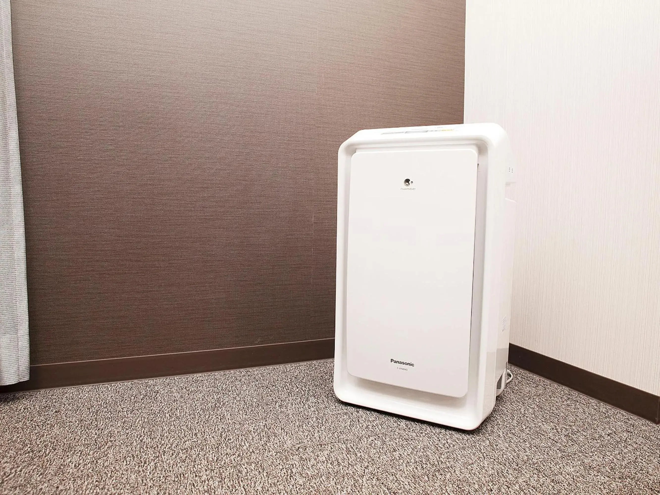 Twin Room - Non Smoking in Hotel Route Inn Suzaka Twin Room - Non Smoking in Hotel Route Inn Suzaka